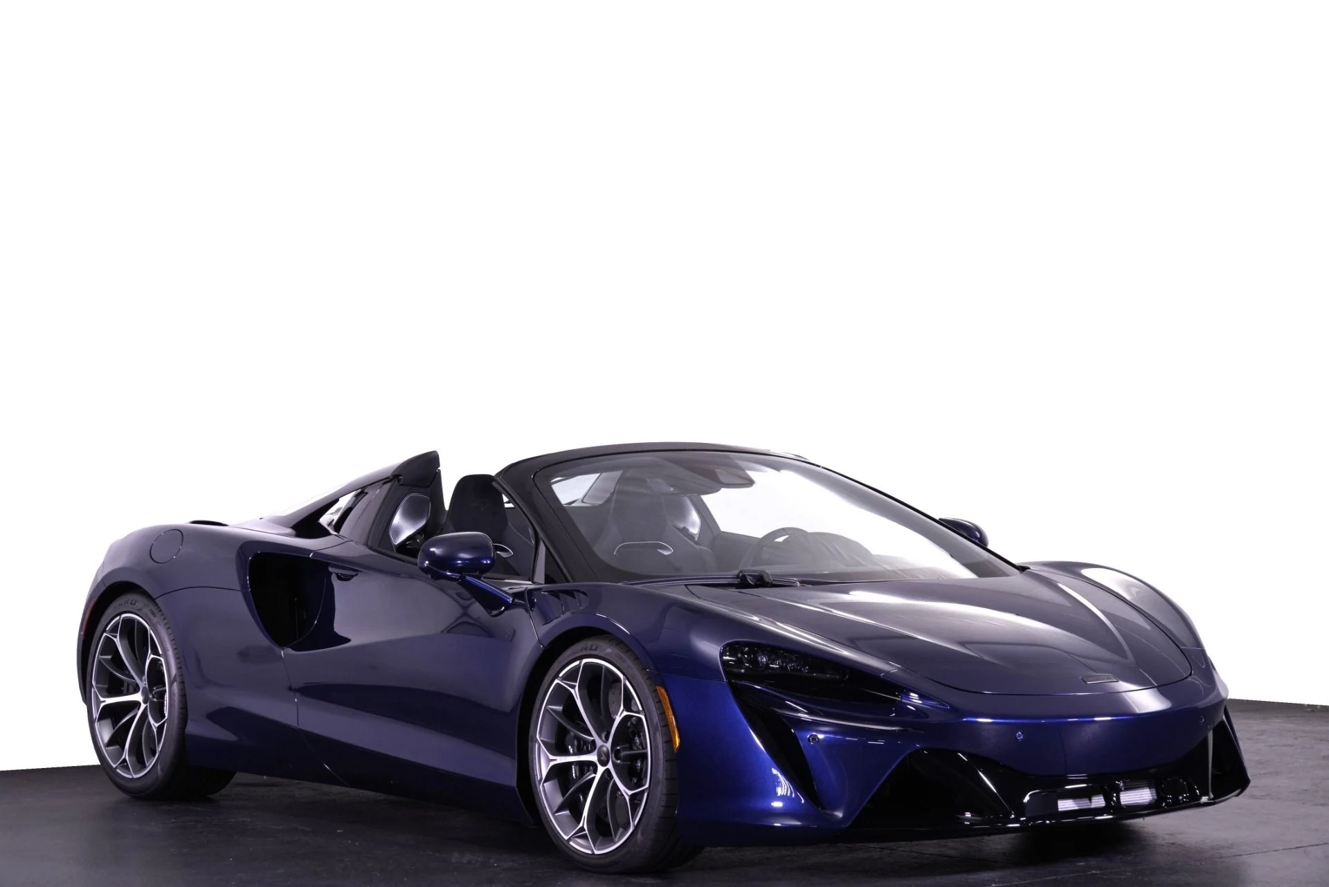 mph024_4042084773_New_2026_Mc_Laren_Artura_Spider_1762386837_f3570fd850