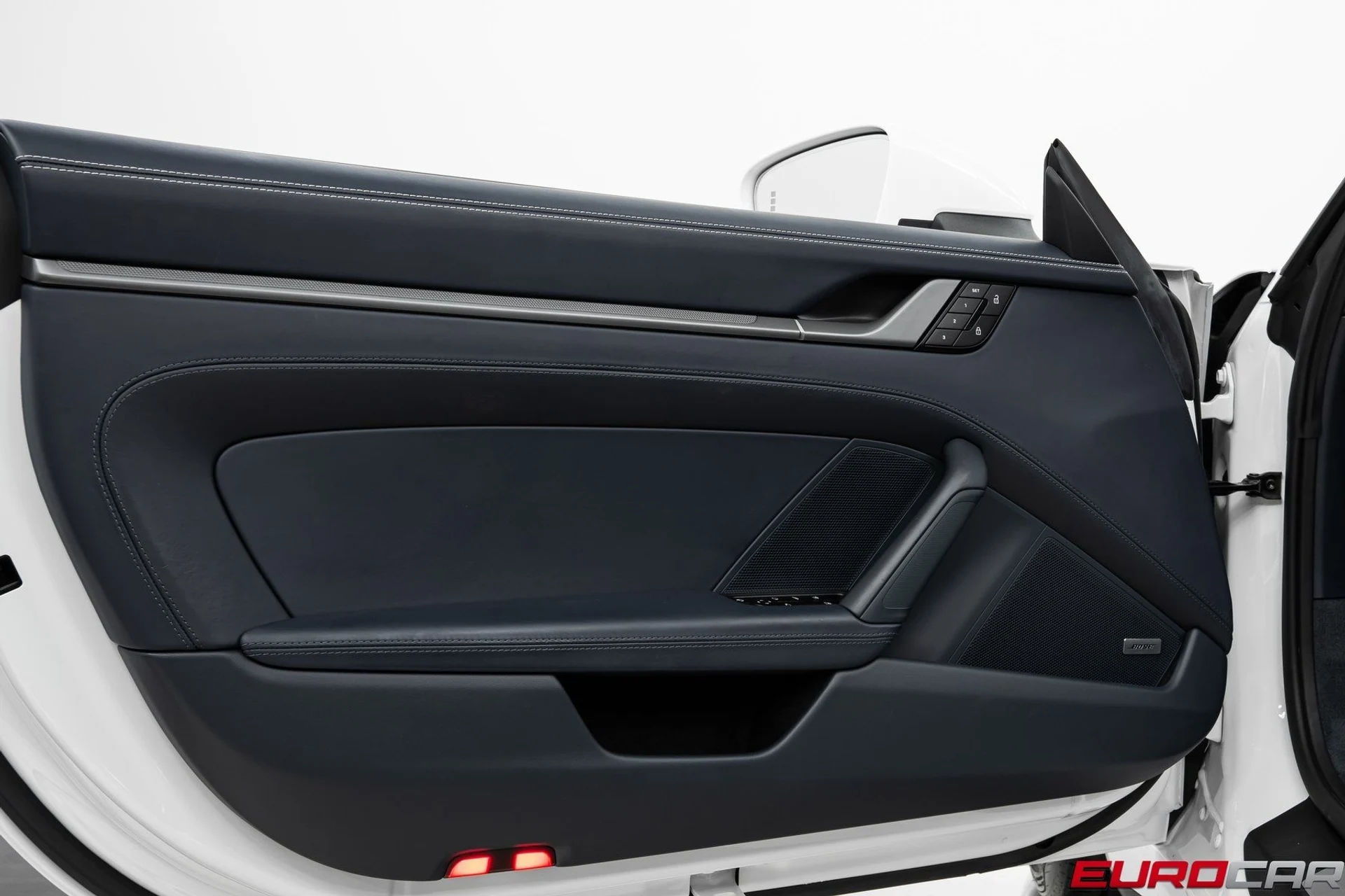 mph024_4055671332_image_25_d3bccc0437