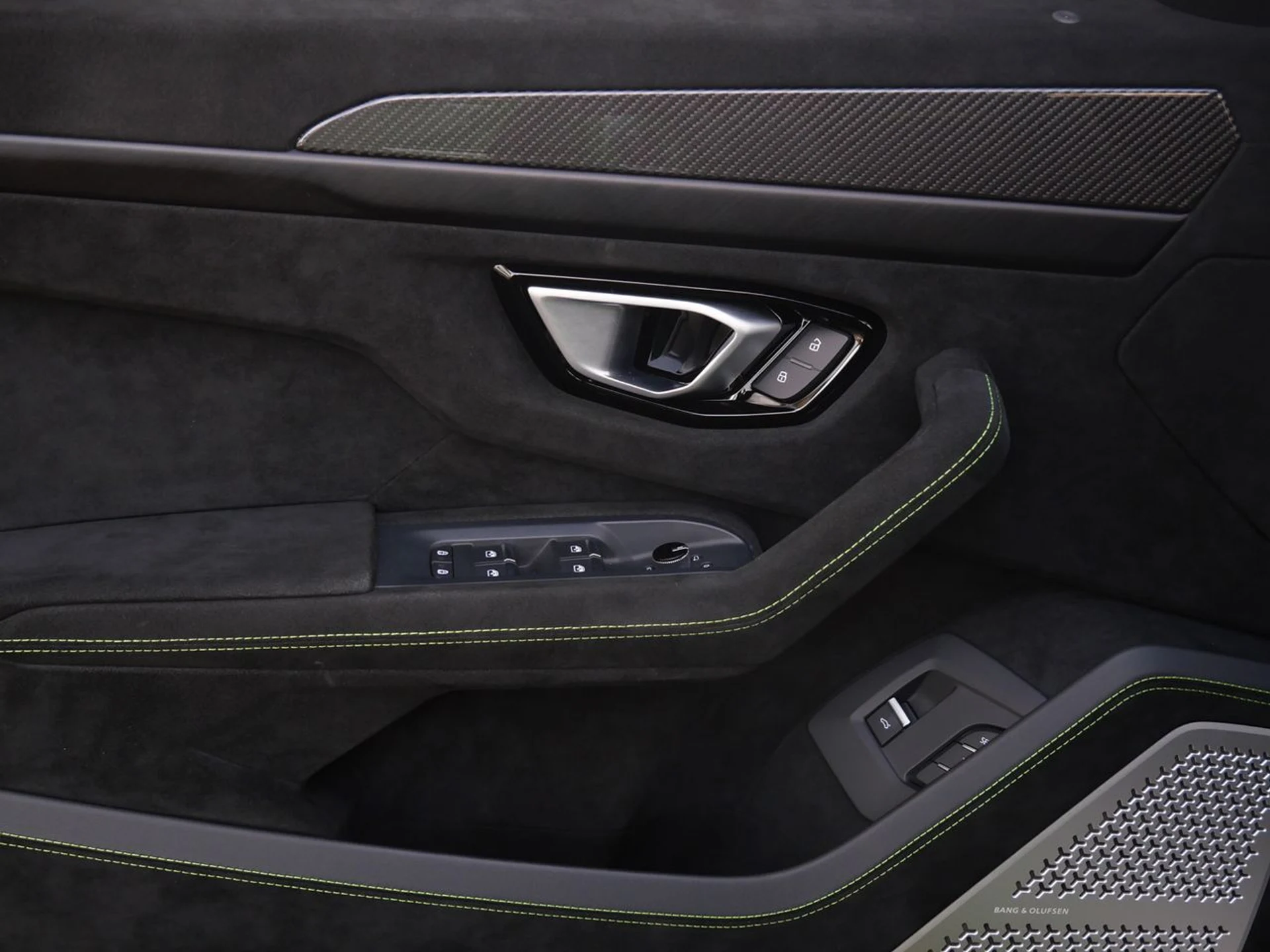 mph024_4059313482_1d0da59e68589a176629a1f03517ab7cx_323d9df725