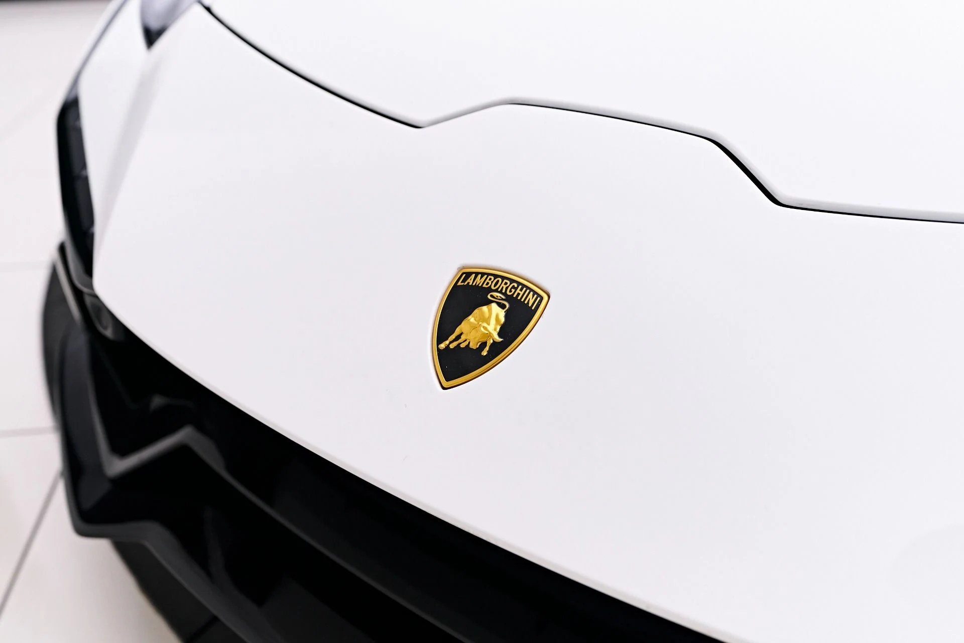 mph024_4060500306_Used_2023_Lamborghini_Huracan_Tecnica_Base_1750384074_92790d1a14