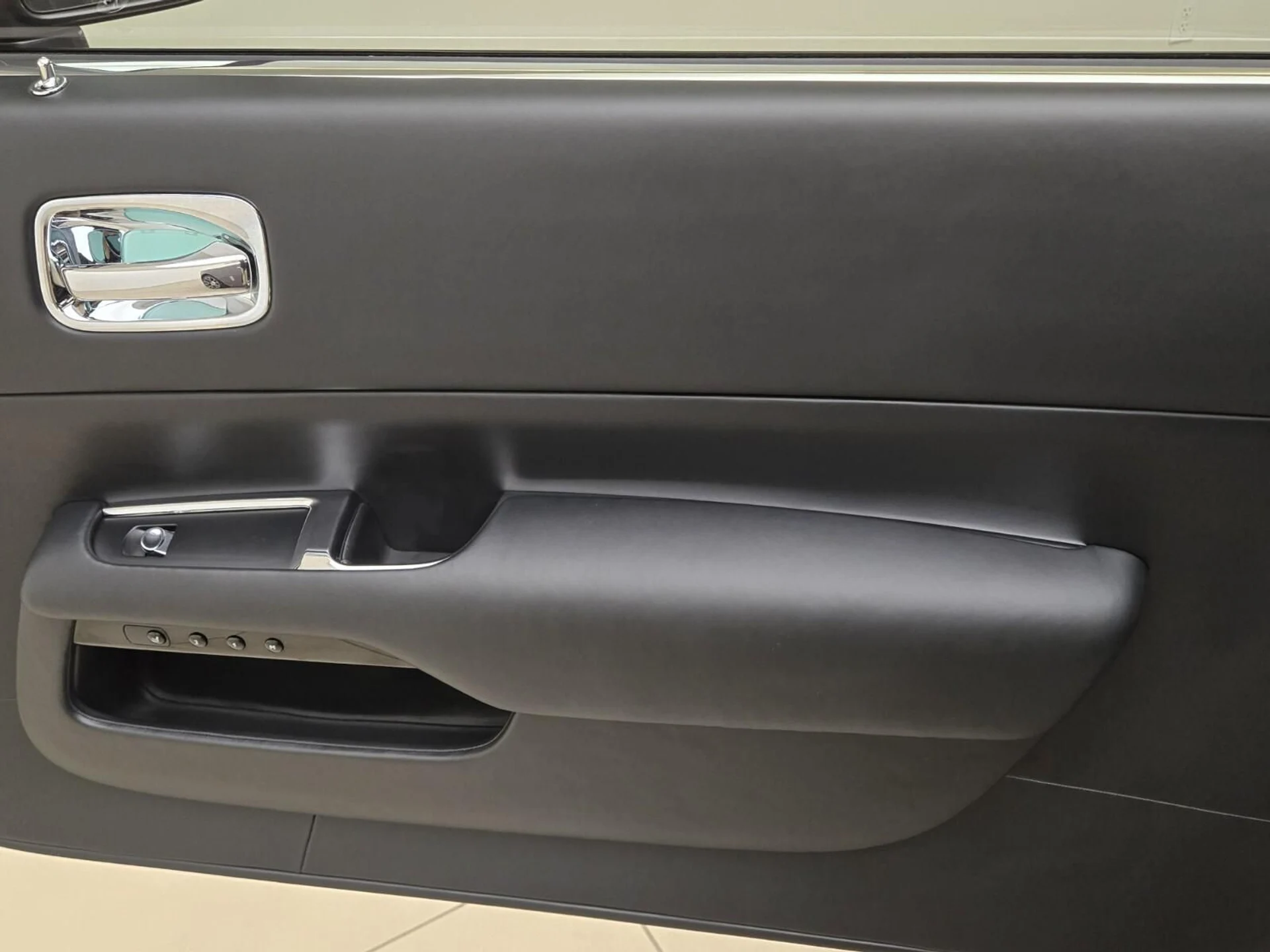 mph024_4068909905_Used_2021_Rolls_Royce_Wraith_1777354976_f1a0645645