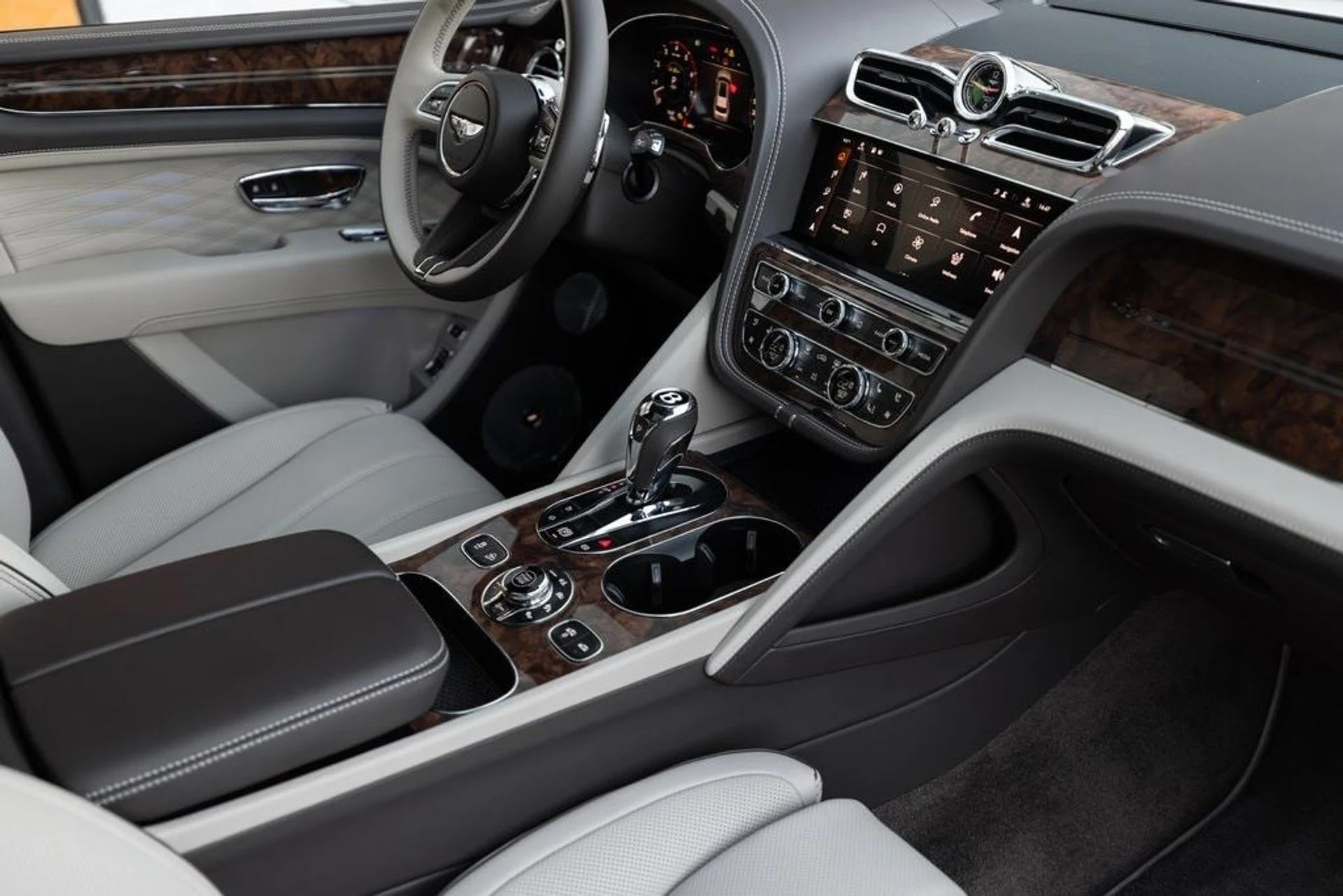 mph024_4075050519_44bf4e437d5142b9d40dcb49db4d96c3x_eeb09c9874