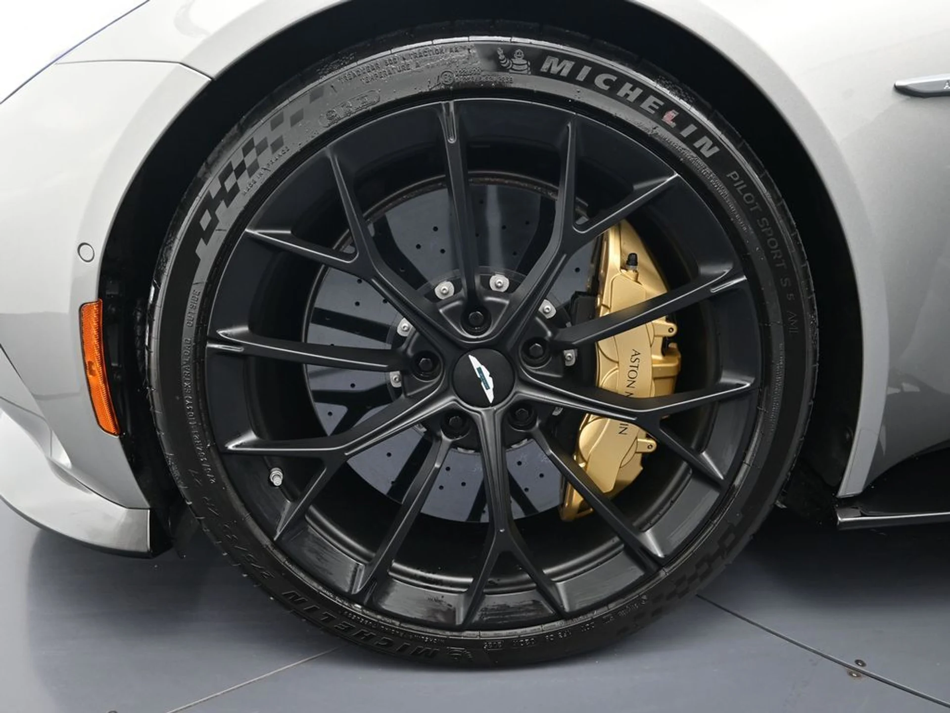 mph024_4081059919_2006728eb242fb42d10ef6643bfc4245x_3d17389186