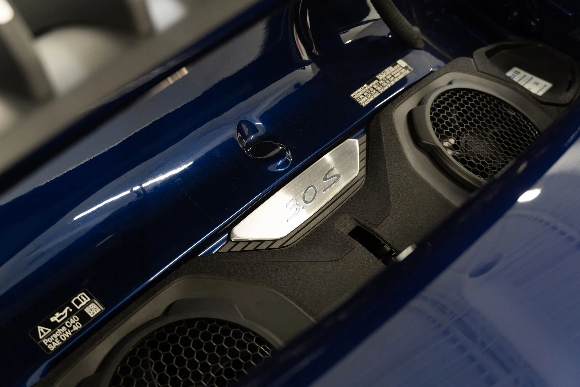 mph024_4081708076_Used_2024_Porsche_911_Carrera_S_1762982926_a08ebba3d4