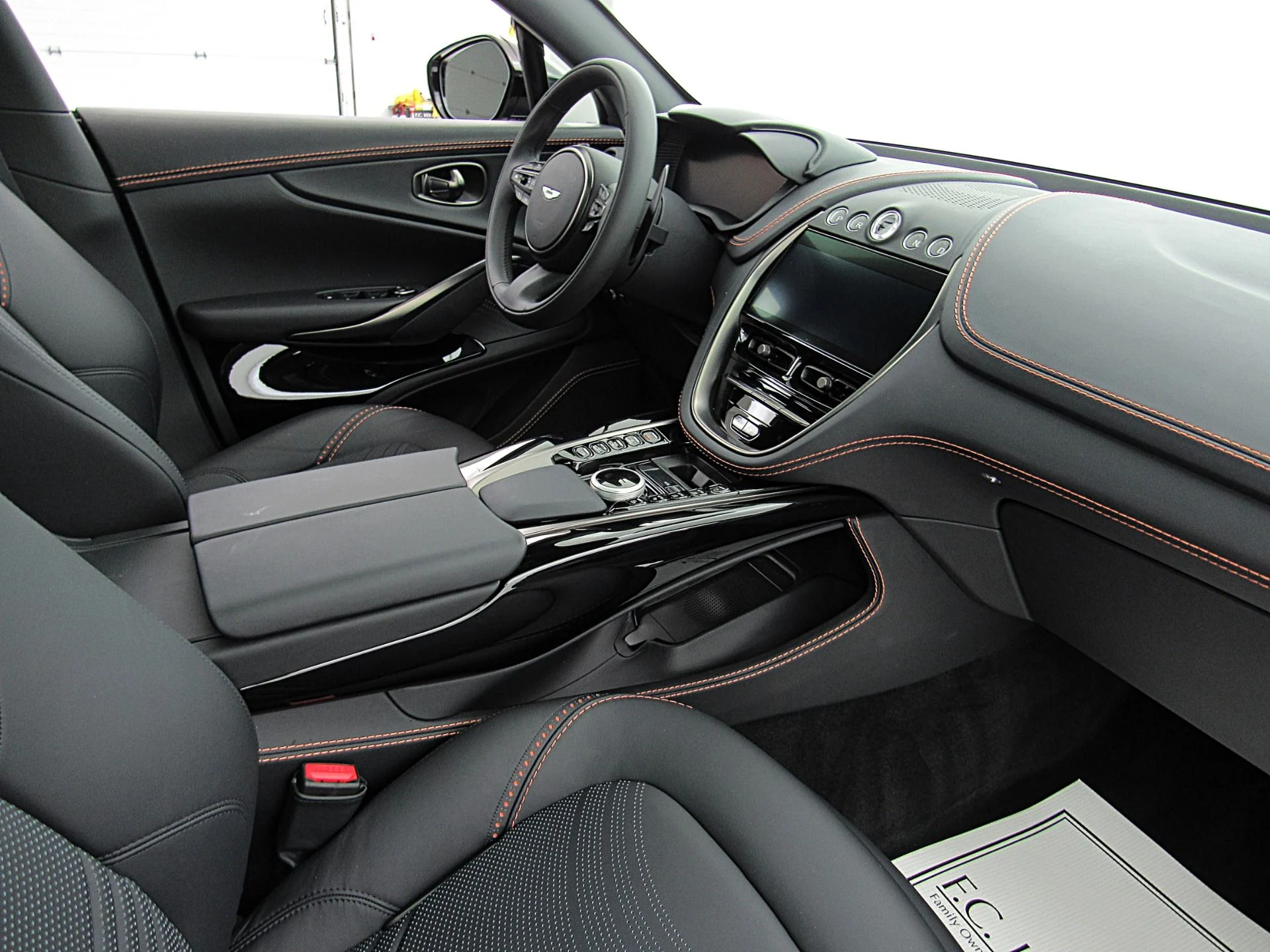 mph024_4094040341_Used_2023_Aston_Martin_DBX_ccdcf82f9f