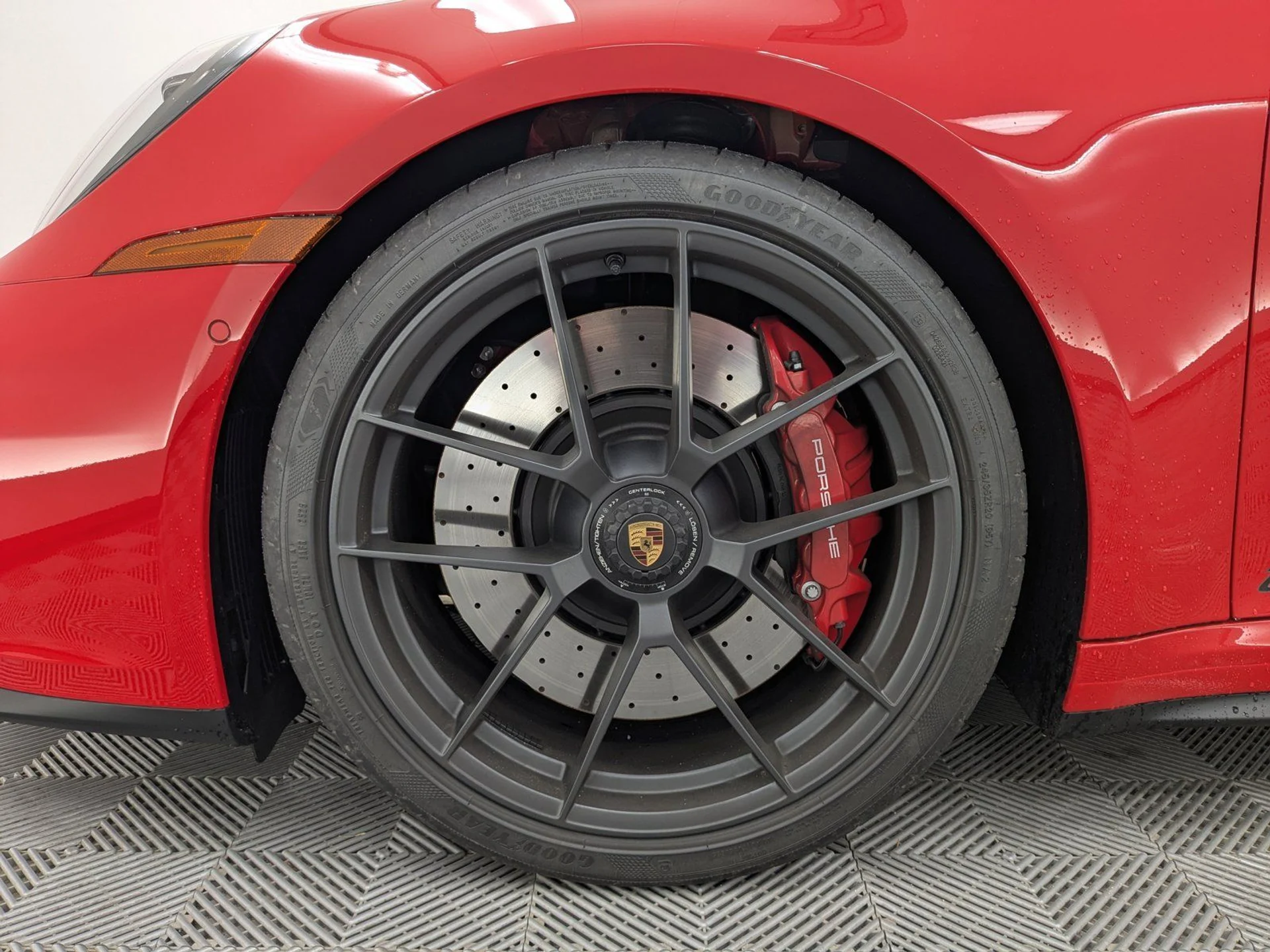 mph024_4101959771_8b2029a65049dd344805f57f6c5a9b73x_0ddb5518d8