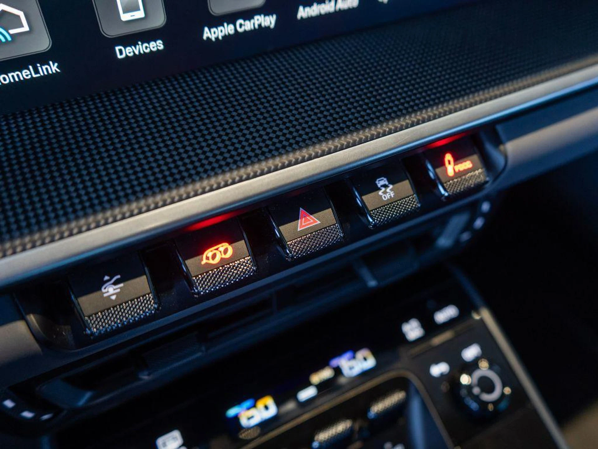 mph024_4102540690_k_1_q6_T7lq72d_S36zdno_R51o_NQQ_6780a46394