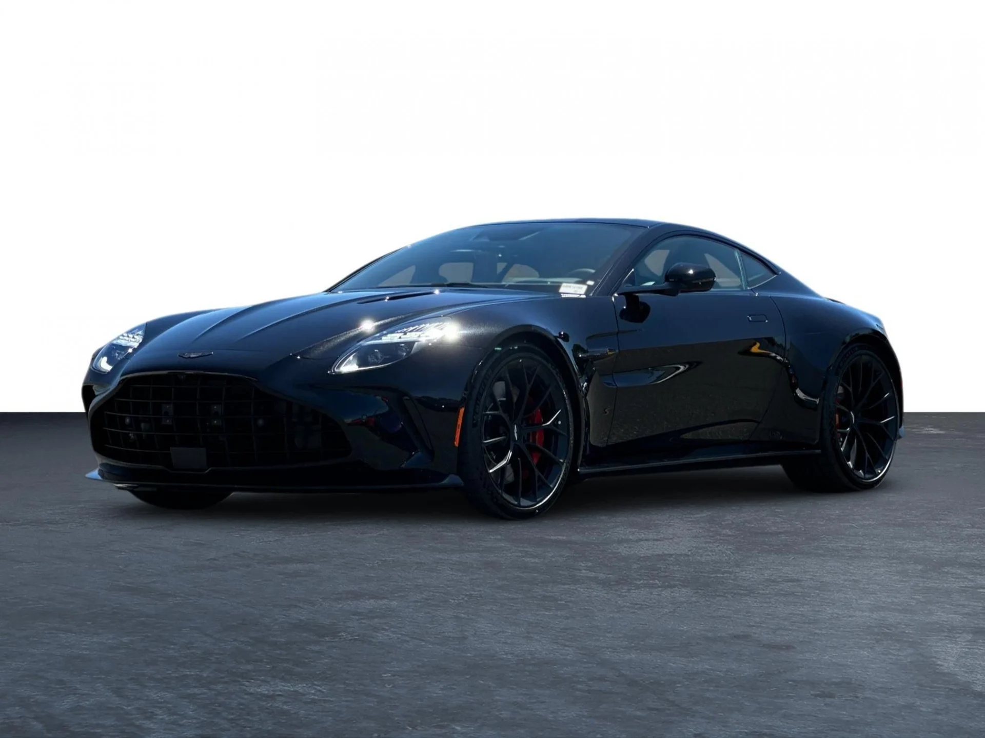 mph024_4108501916_New_2026_Aston_Martin_Vantage_S_1785318300_5a0b8295d4