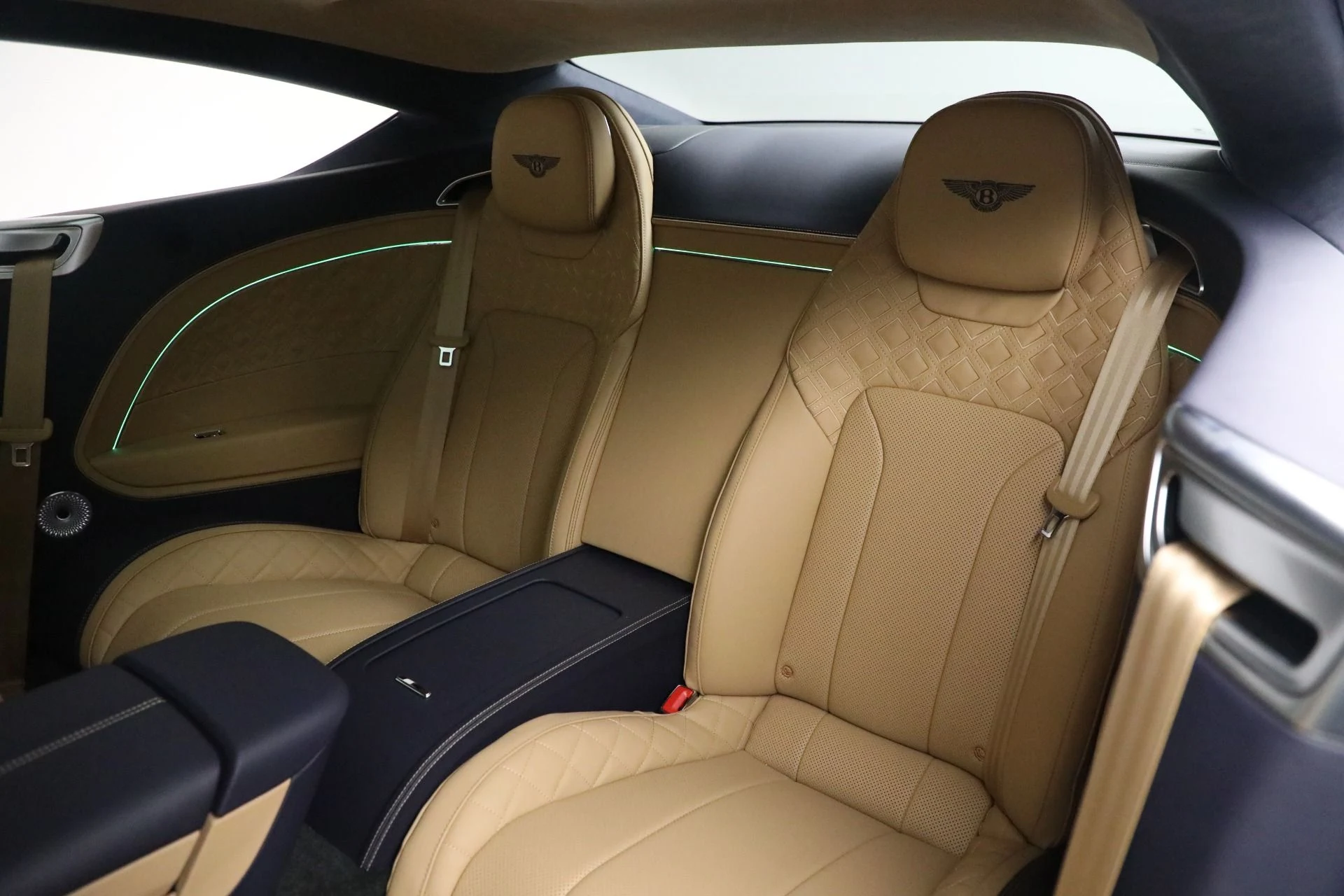 mph024_4115060709_Used_2024_Bentley_Continental_GT_Speed_79f53b6c60