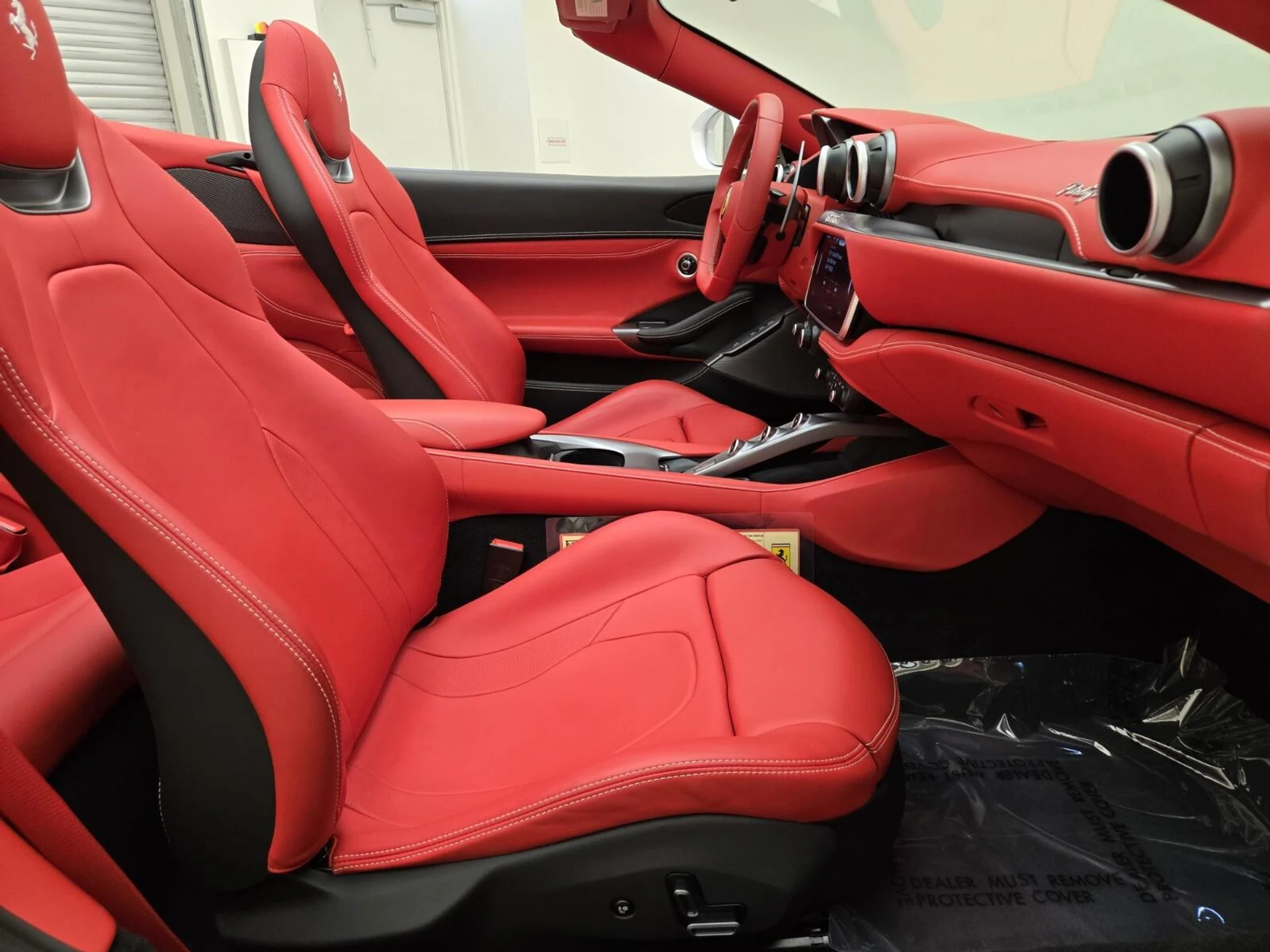 mph024_4115483096_Used_2023_Ferrari_Portofino_1755328612_b5a73394ab