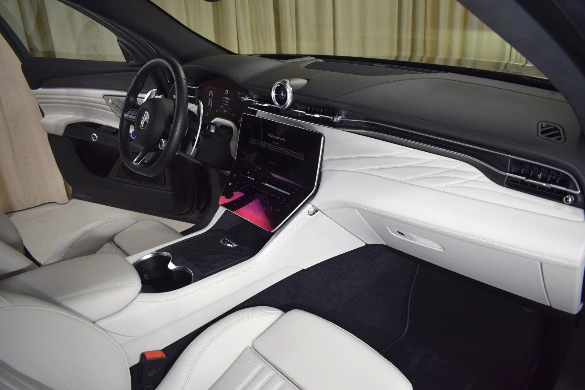 mph024_412275271_a1c41f506b4fcbef427ab549bfe51d93x_4320008b5b