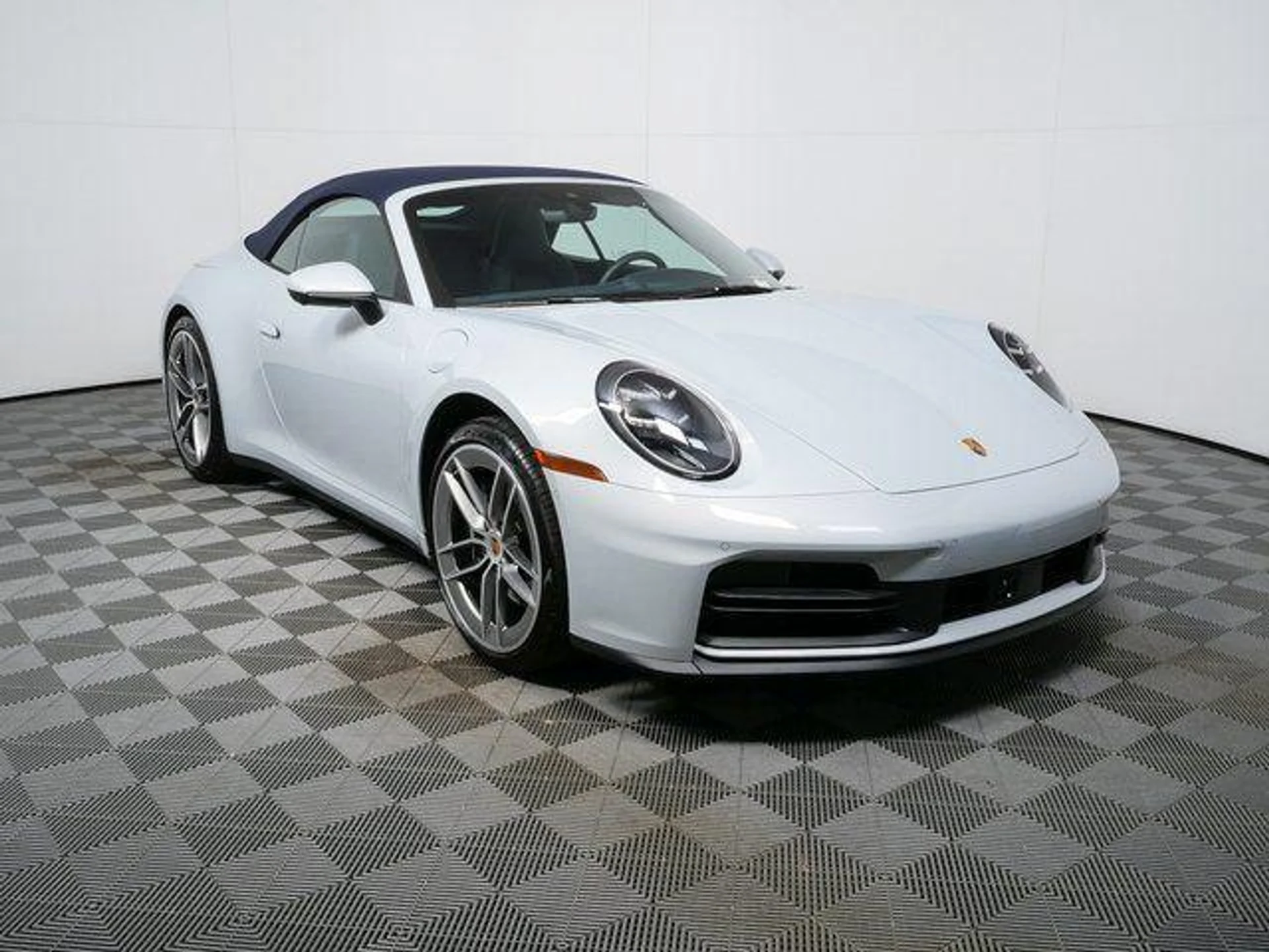 mph024_4131523029_R7_Zrss_t_Mt_JG_3q_W79_Aq_Fqq_Kzh_D4_c97f8f749d