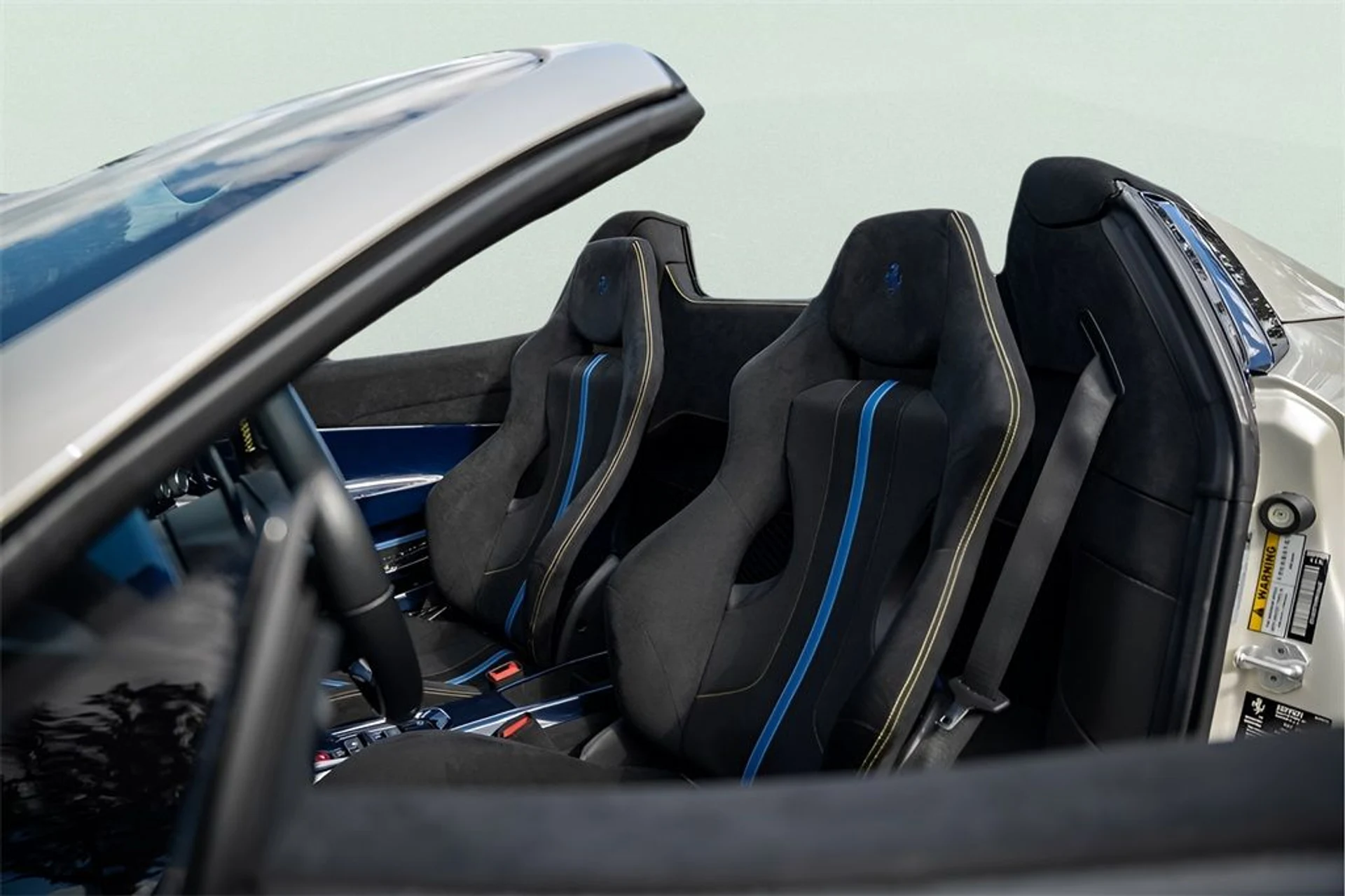 mph024_4136698102_image_26_283fb21413