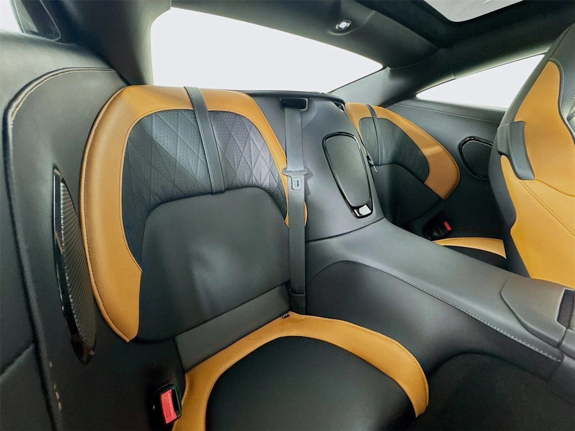 mph024_413763015_0caf1d77ceff3c699e7cc4374e10eb0ax_2436c9f939