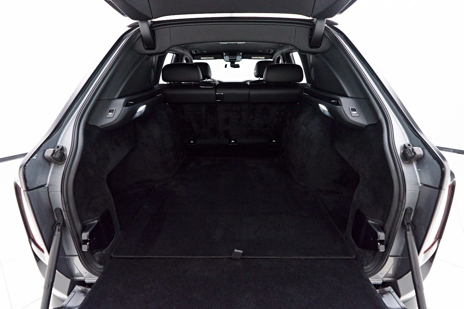 mph024_4139388256_Used_2023_Rolls_Royce_Cullinan_Base_1756252121_2401c9c390