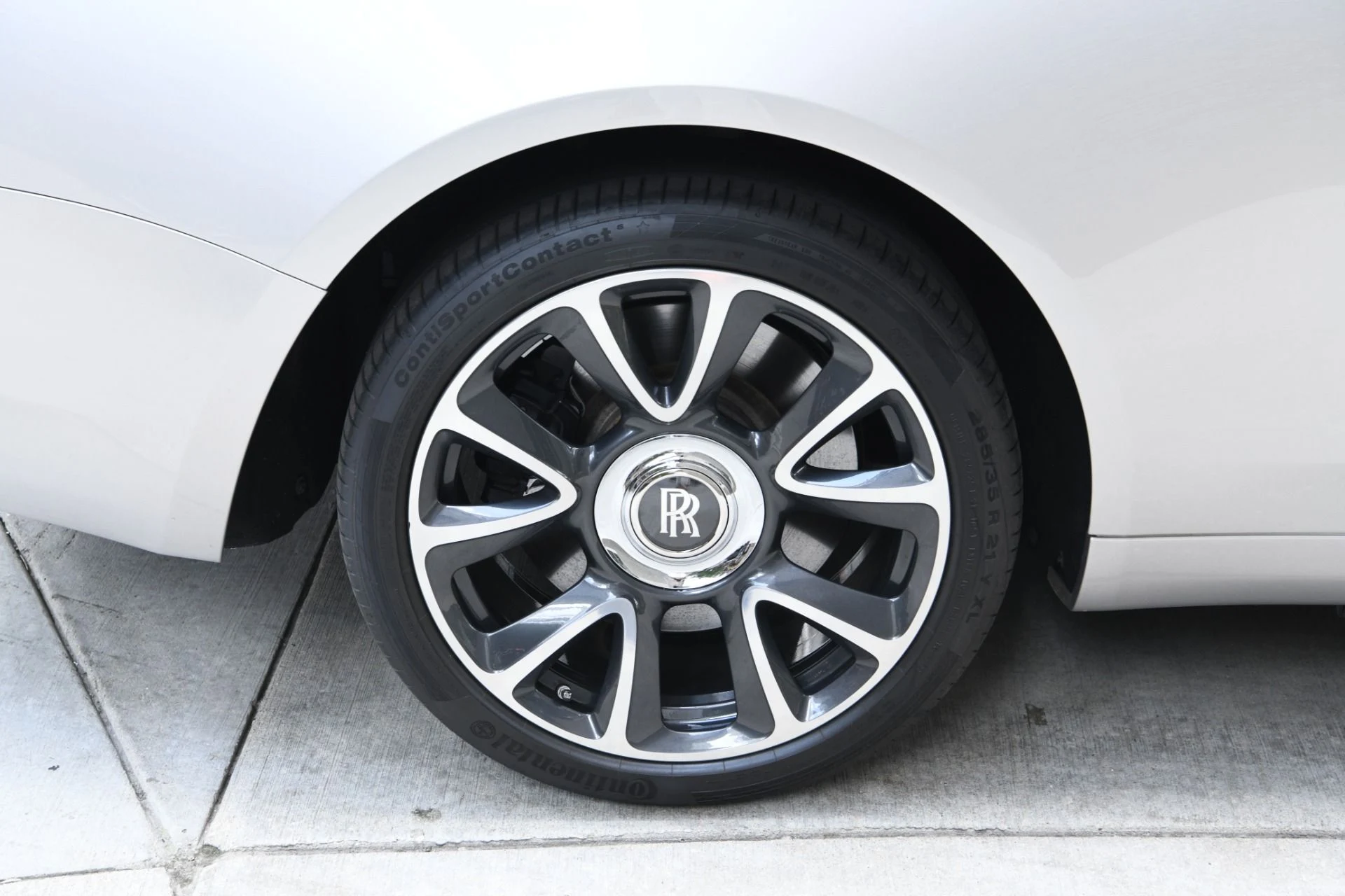 mph024_4143312470_11738_p26_l_0092a46a35