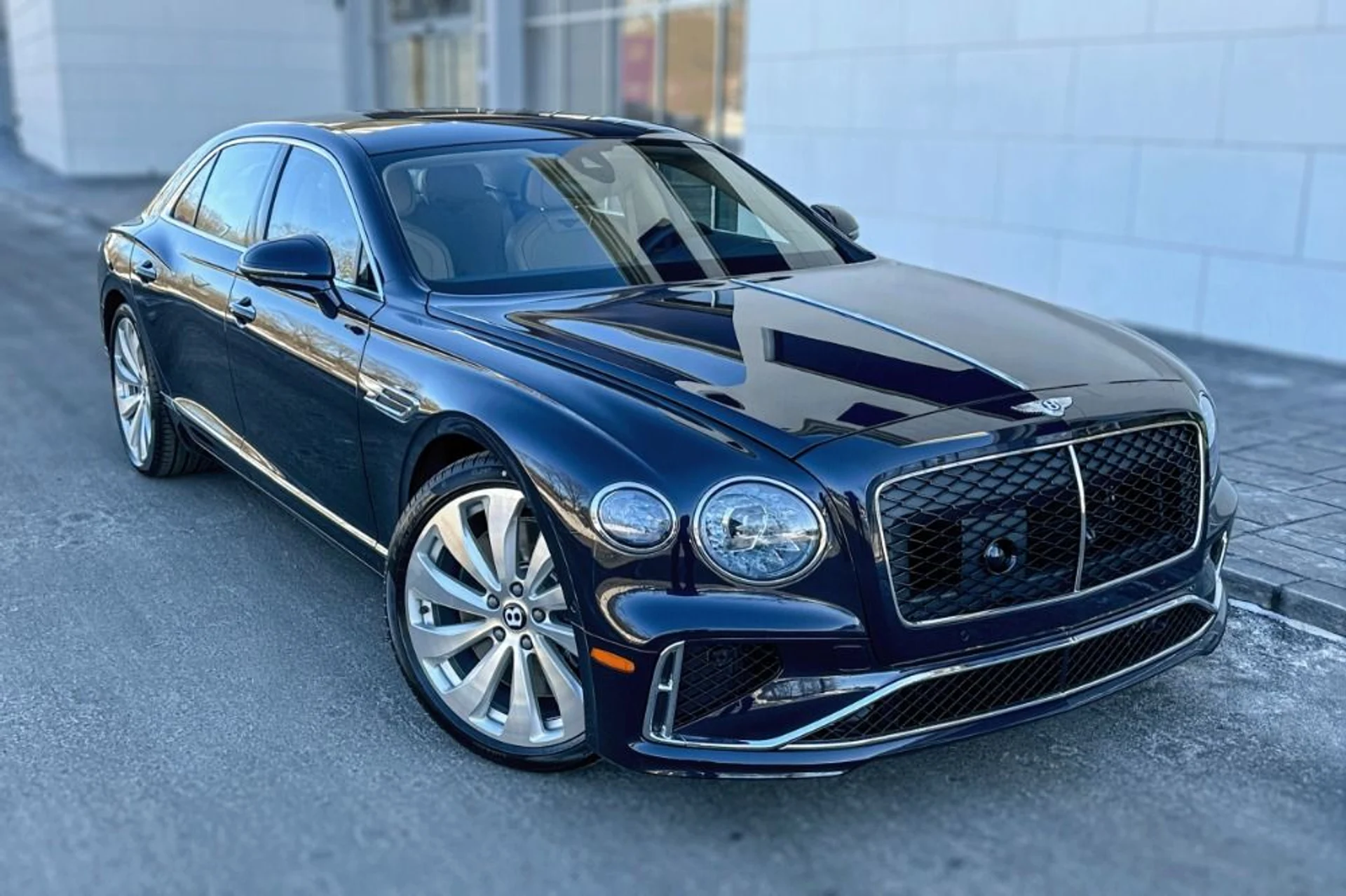 mph024_4148147249_New_2026_Bentley_Flying_Spur_1770289044_eeec29695b