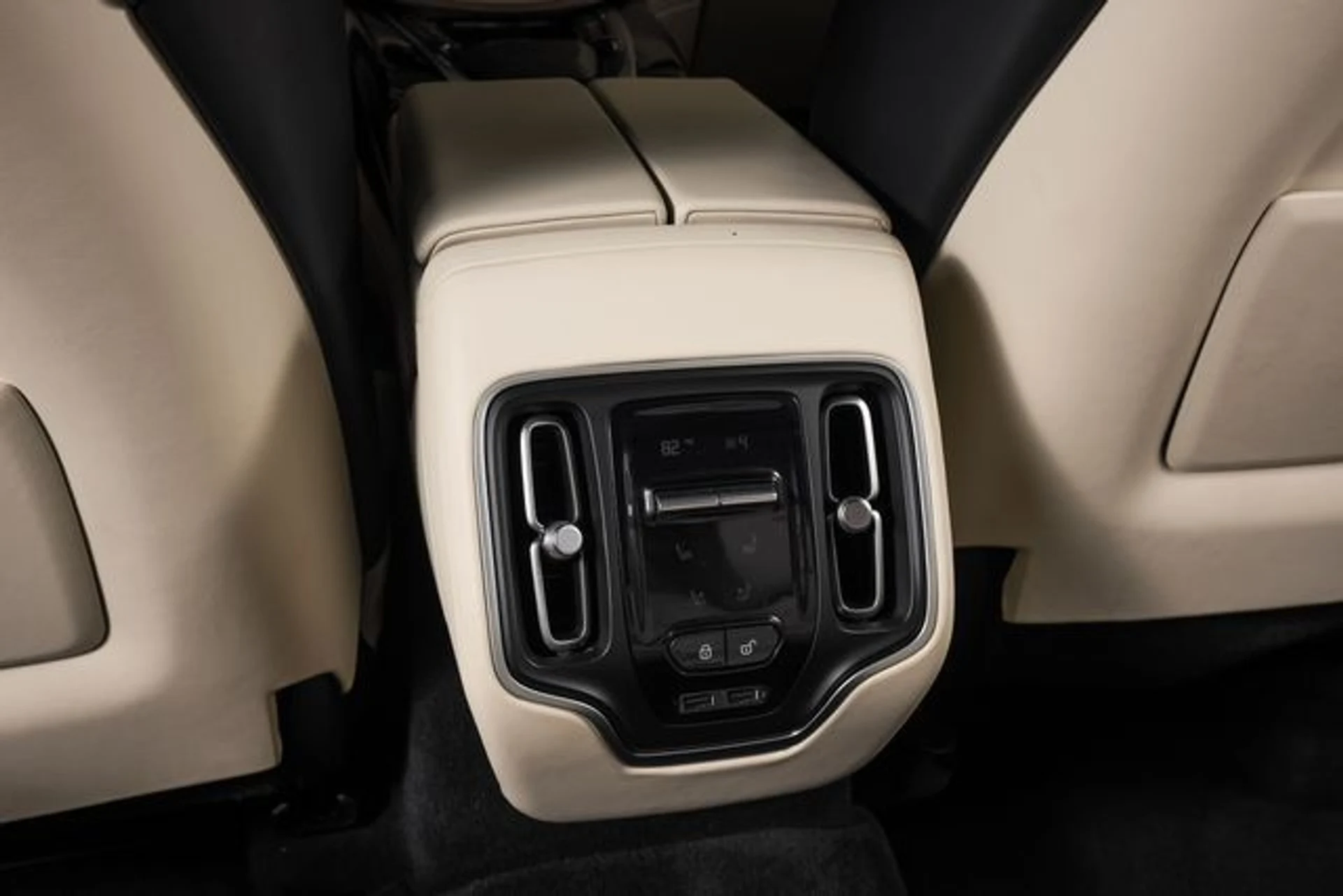 mph024_4149906925_ea5c5490c6e25653c4f6f0612cce7bd0x_f1a7a8fe51