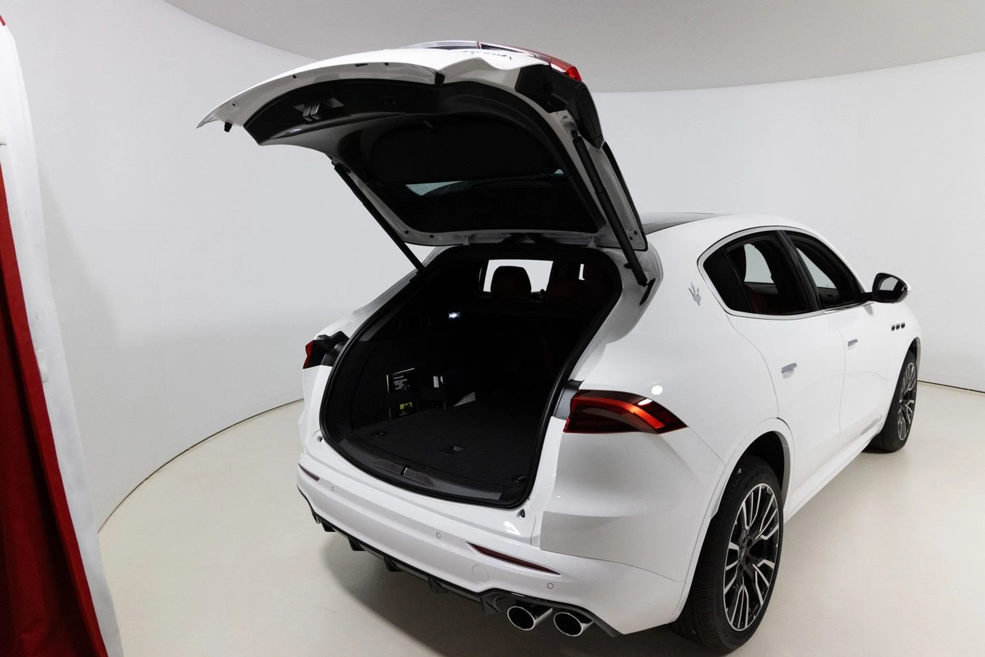 mph024_4153075540_ddd8b5cfe2af43f6ab9ee4cbe366c8a4_2152c6650e