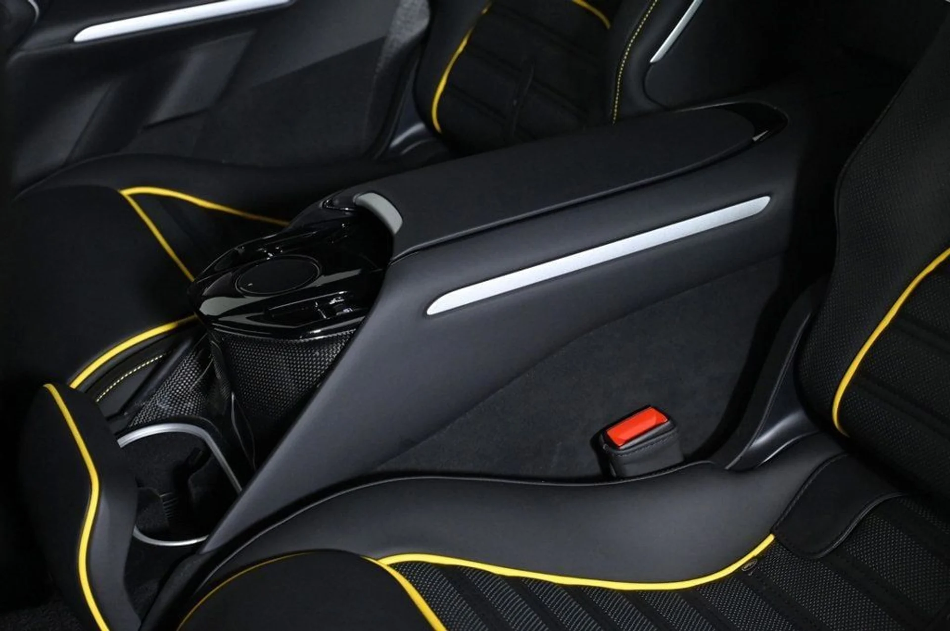 mph024_4155917849_4c67ef5de2104ab8b6c4a6df5f85e0ac_6fbad82c4d