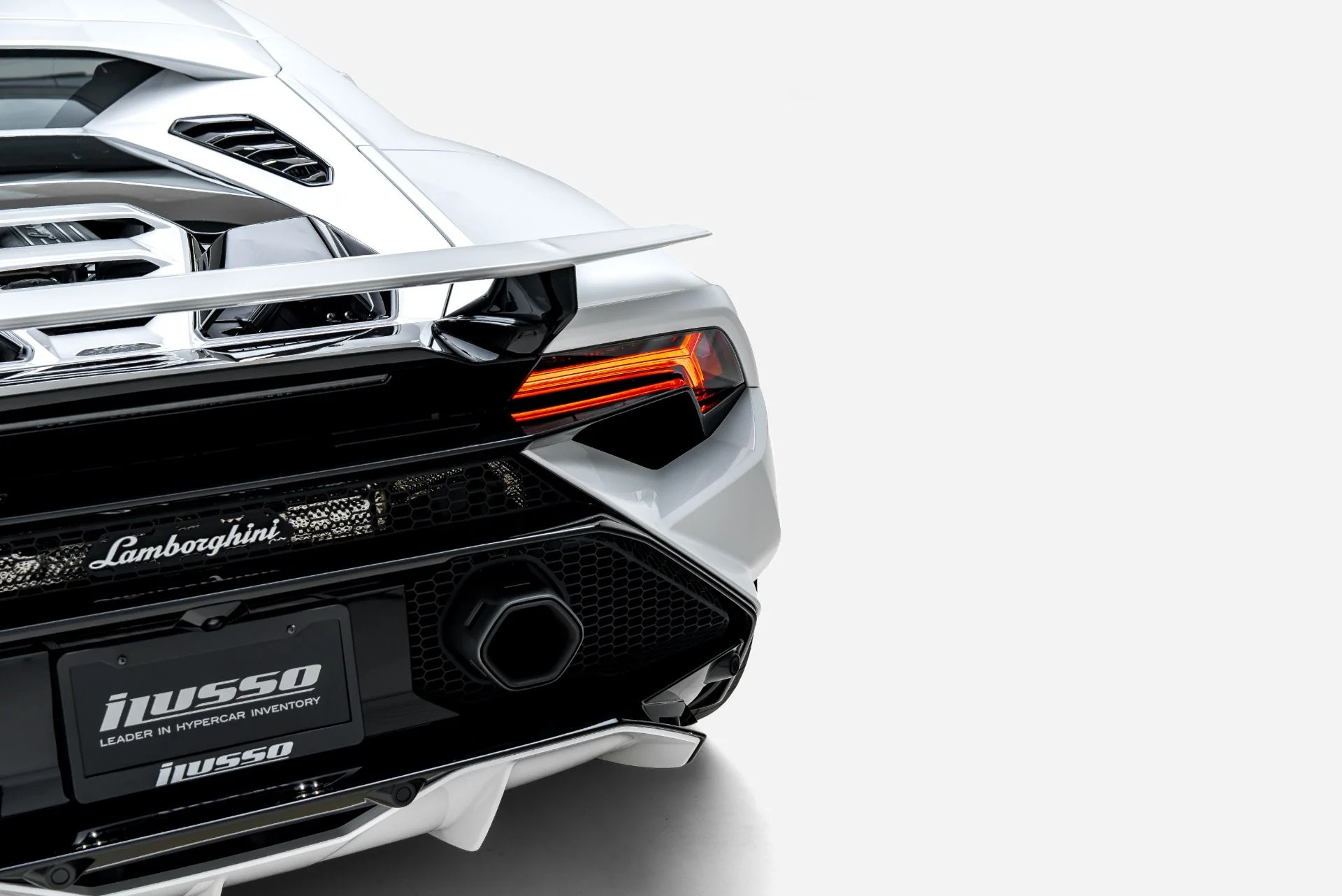 mph024_4158583481_Used_2023_Lamborghini_Huracan_Tecnica_1787597755_808aa3dfd1