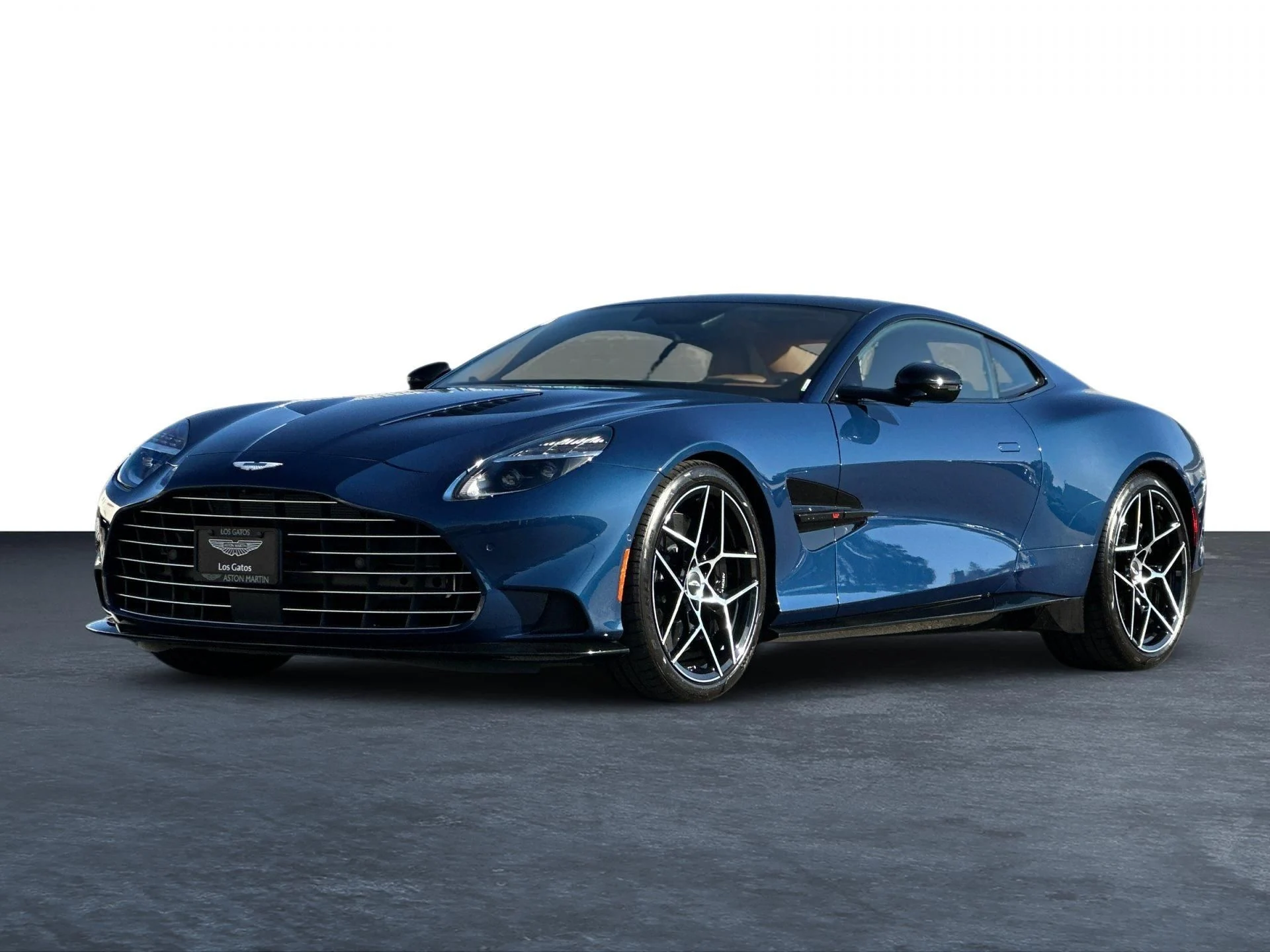 mph024_4159477923_New_2025_Aston_Martin_Vanquish_V12_1761314736_c7854d7876