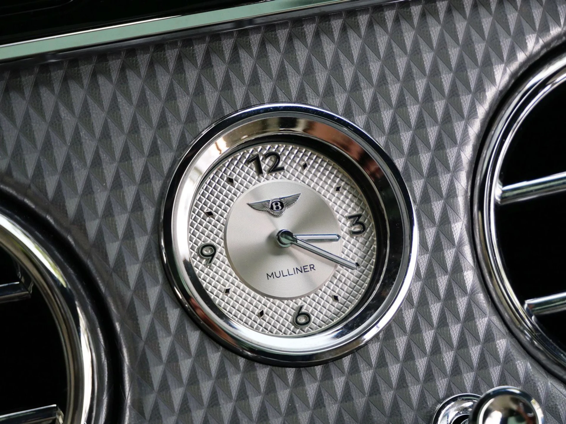 mph024_4162782491_d4f345e658db5fcd5242d812bd47729bx_d4efcb022d