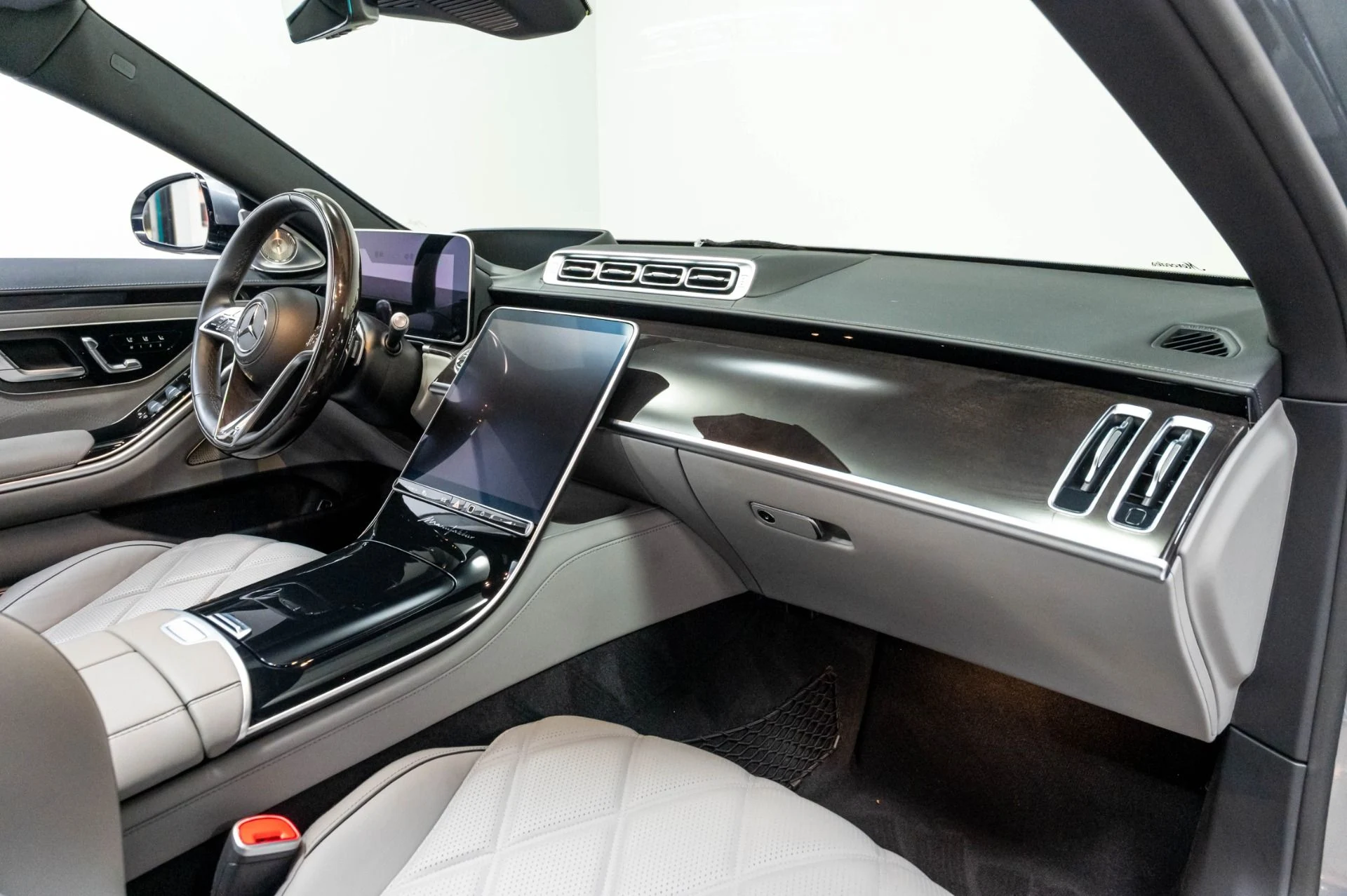 mph024_4166693056_Used_2024_Mercedes_Benz_S_Class_Maybach_S_680_4_MATIC_1777501614_0b911ecfeb