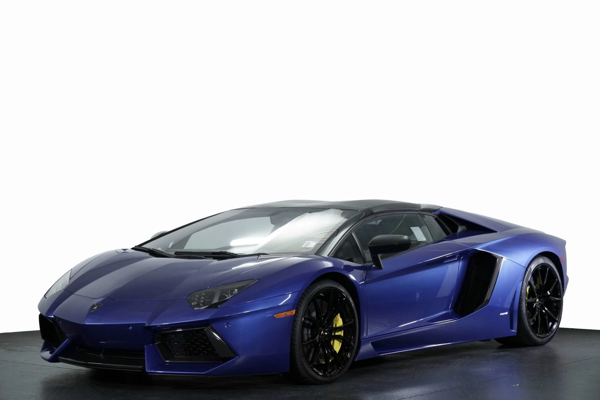 mph024_4167081258_Used_2016_Lamborghini_Aventador_LP_700_4_1767895159_89beac256e