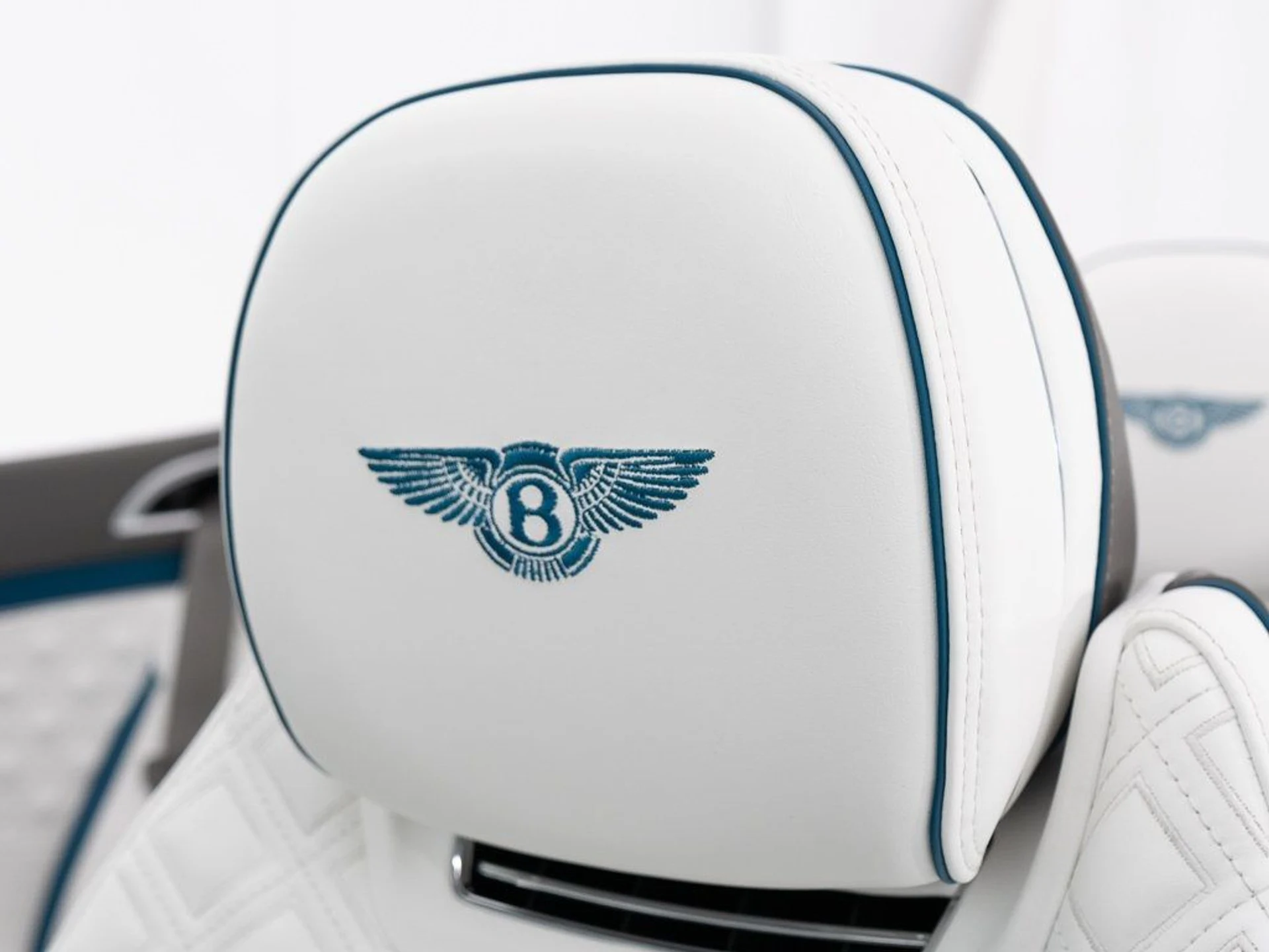 mph024_4183154080_6abf17f573a31ef66bdad22698006dc8_e60f2793af