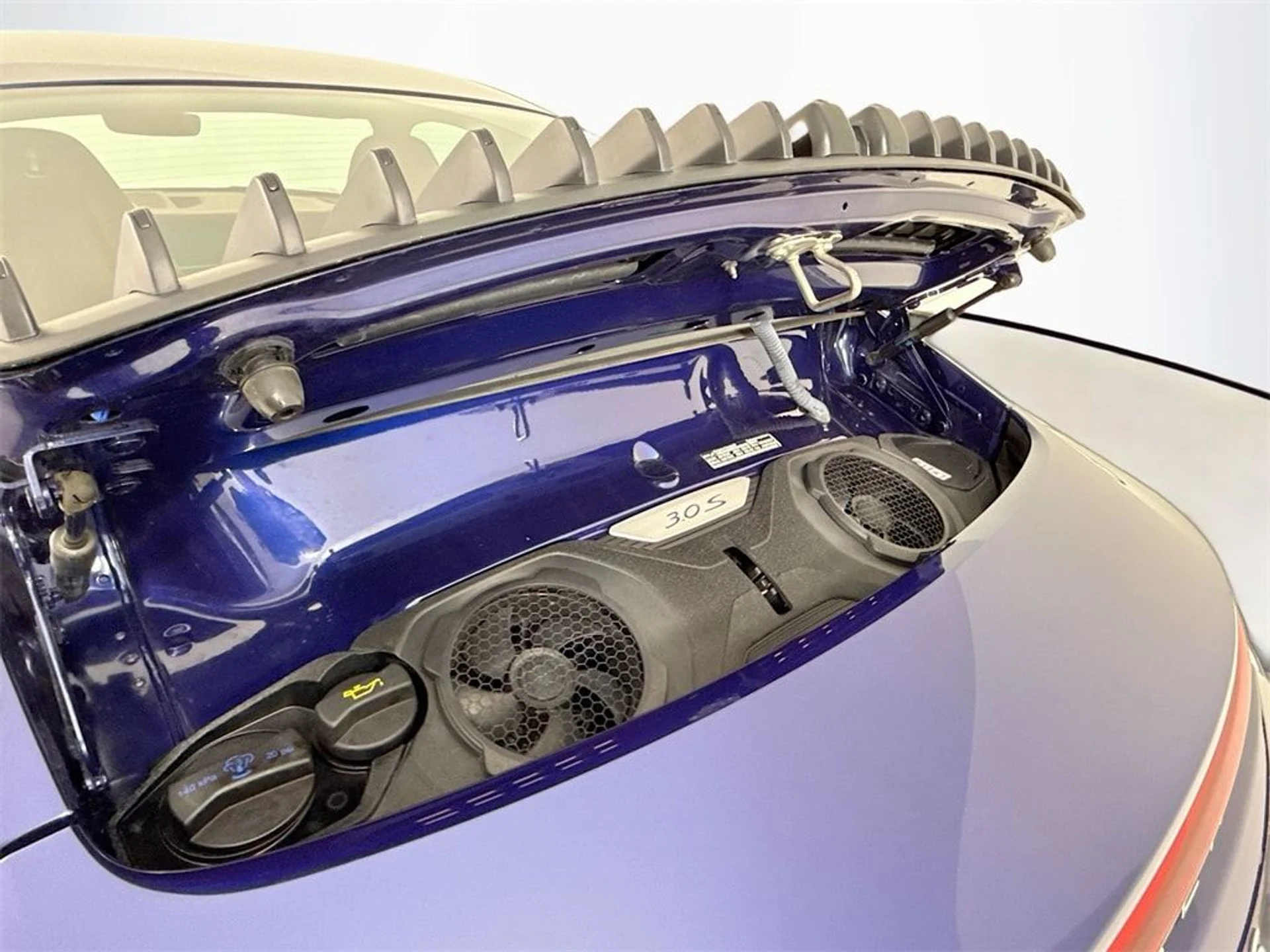 mph024_4188820898_49932bd4a52ff448b9c9e0e343ee8a0cx_44fe770762