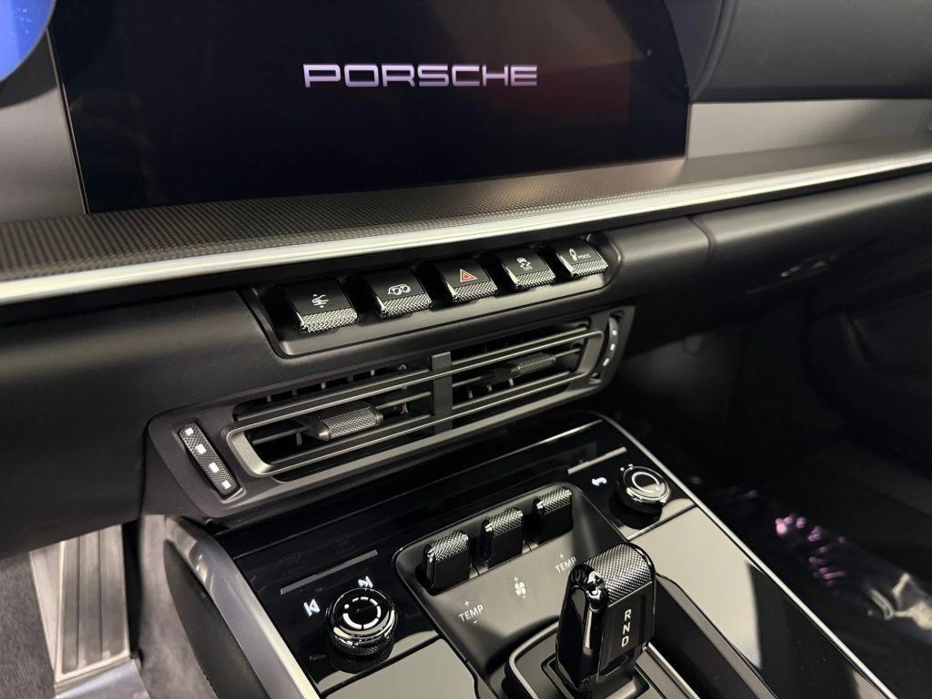 mph024_4203229825_z_U_Zb_T_Uaf8qb8_Nes_J9_C_t_HINBJ_No_9d094159a6