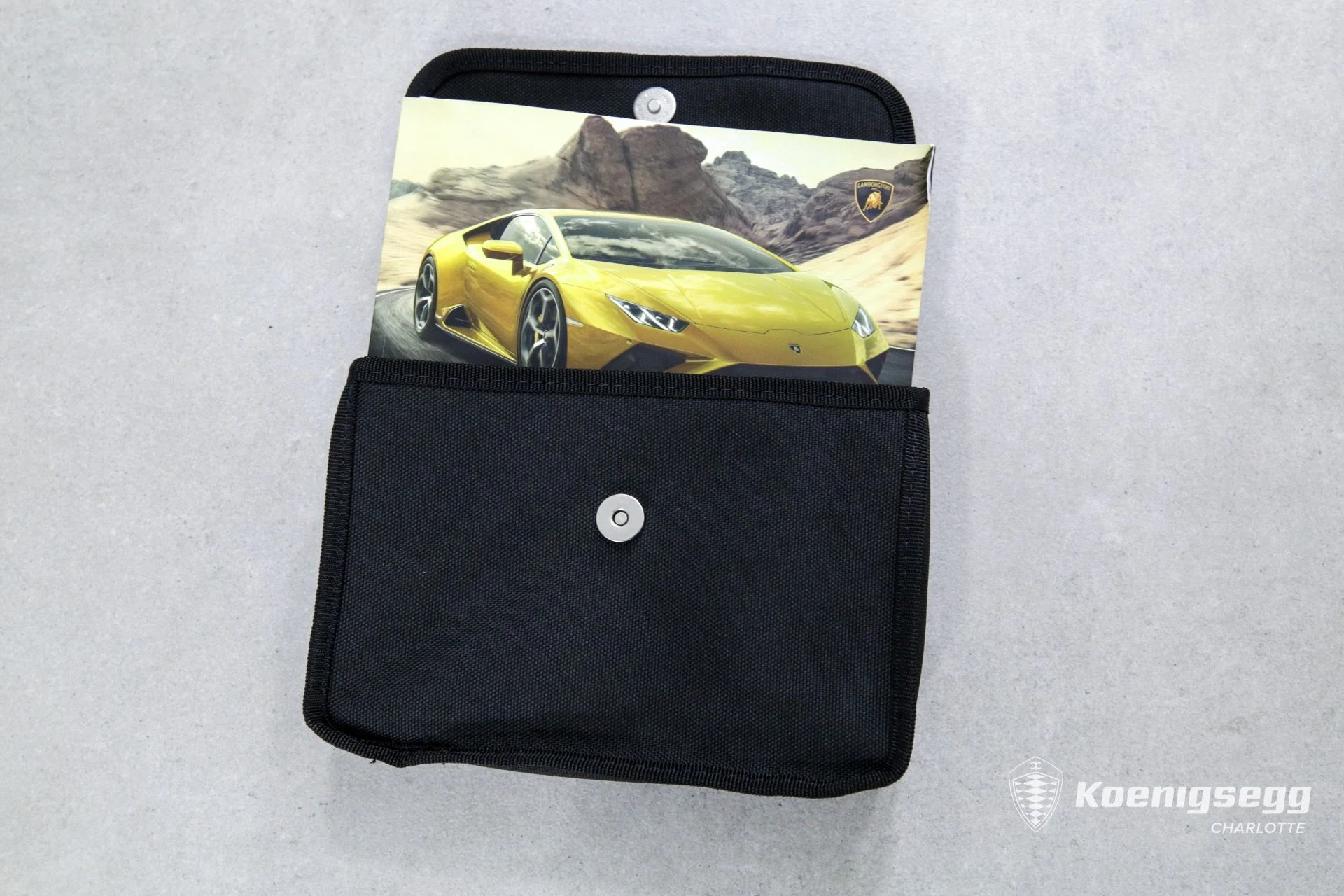 mph024_4204387243_Used_2022_LAMBORGHINI_HURACAN_EVO_1720041211_d6d7c0ae68