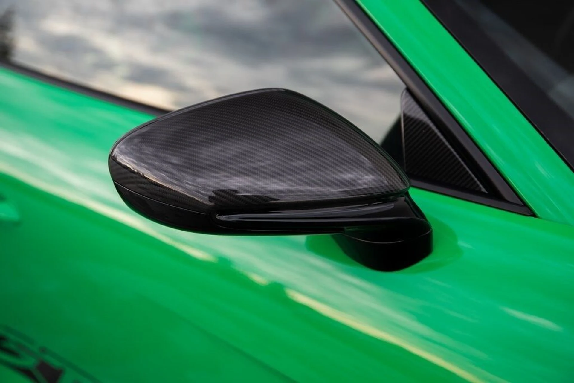 mph024_4205287322_95ace541854843a271c2de0785693319x_58871db80f