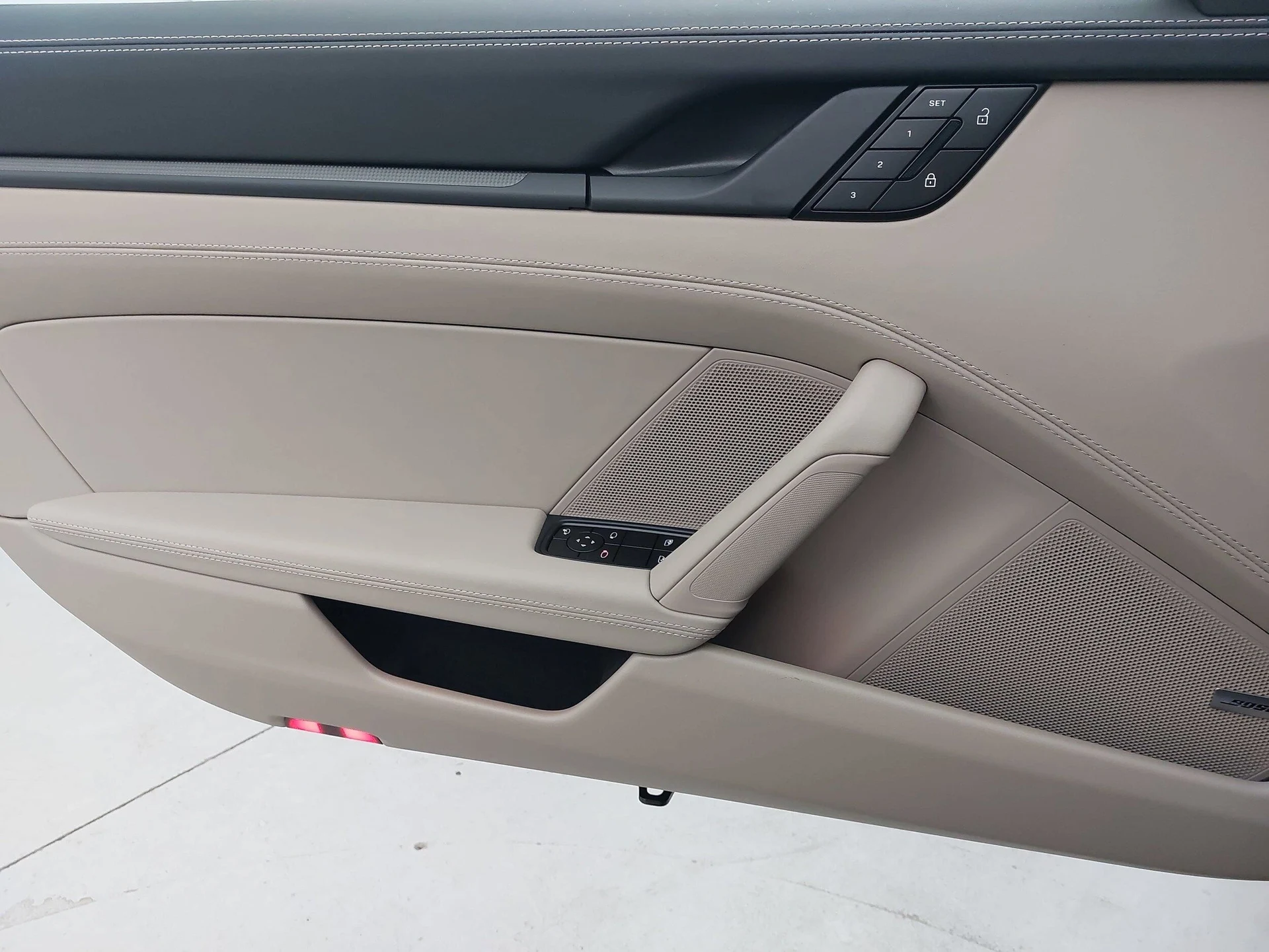 mph024_4208260873_015f0eb0681d795467b38be6f7c4008fx_6b76c18fba