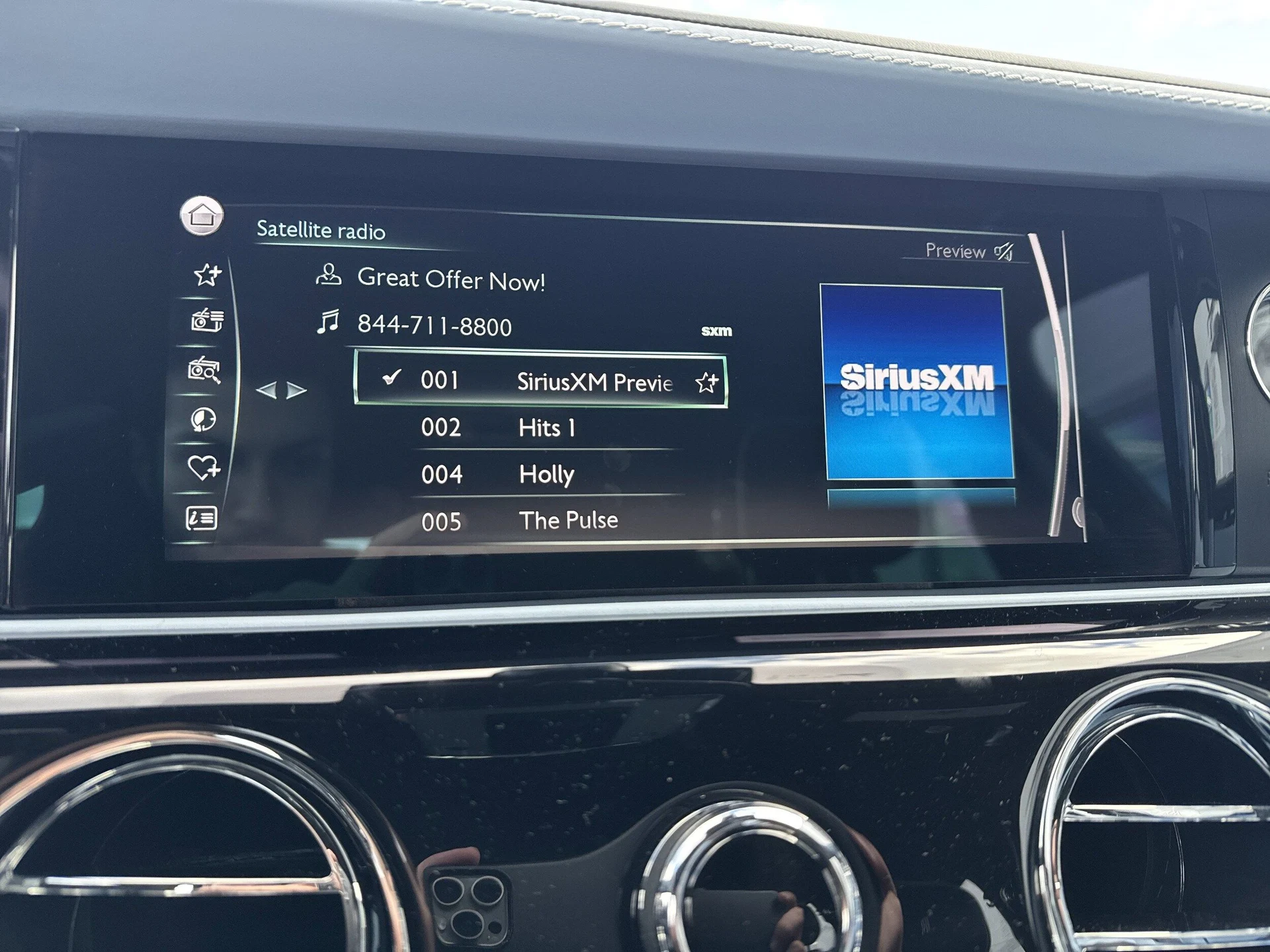 mph024_421193574_c8af3d402962a4ed7bd97a6c5d210975x_41e8d1283b