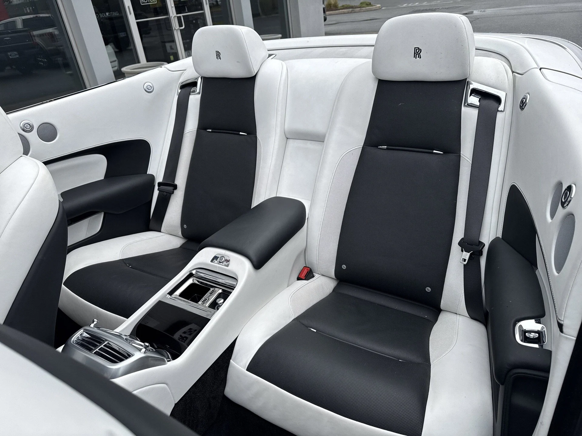 mph024_4212162066_fdca57c57d15bf28f07c49f88d2c397ex_7095b73666