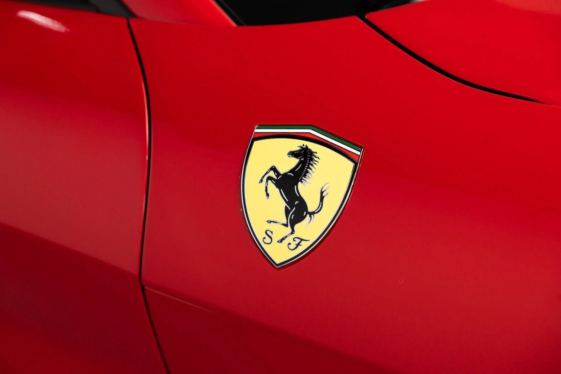 mph024_4213513487_Used_2017_Ferrari_F12berlinetta_1787147101_cafc2335ce