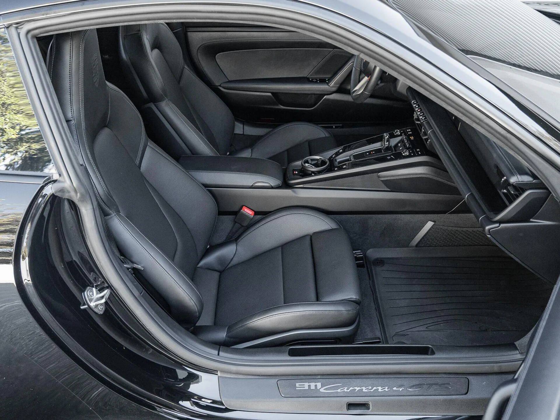 mph024_4213534606_Used_2026_Porsche_911_Carrera_4_GTS_1792094704_f89e074964