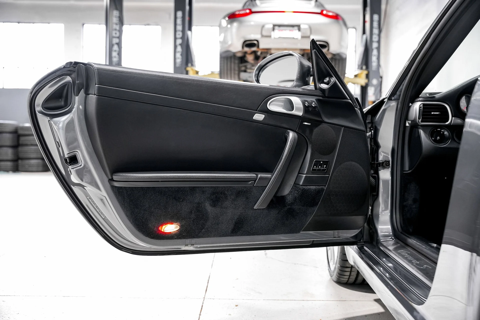 mph024_4214438509_6e33a04a9f17b0ebb76ed0df9750f892x_235d95f5d4