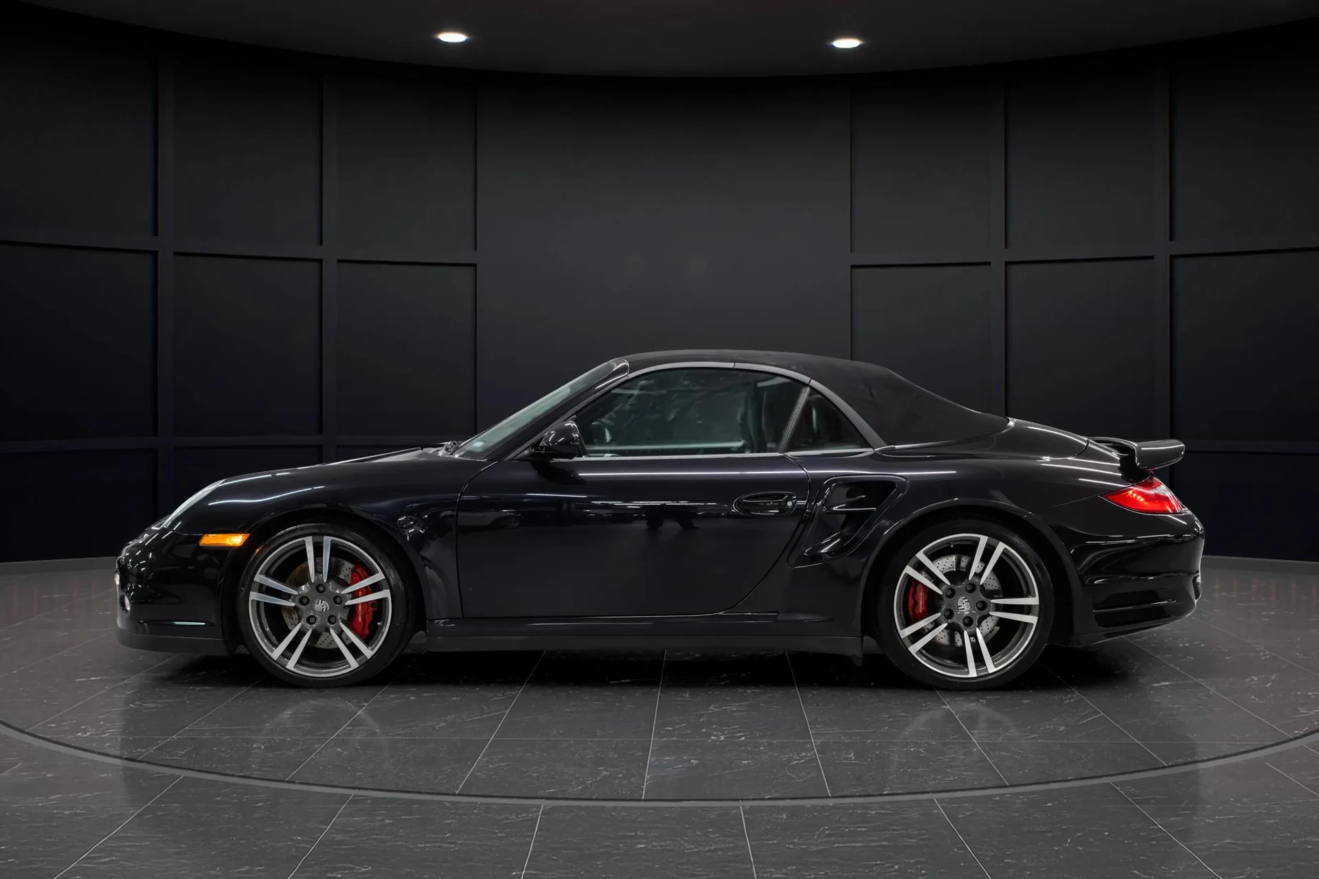 mph024_42156116_bcb6fa17_4c2f_4ba3_b080_a38101ecb14a_201120_Porsche2091120_Turbo20_Cabriolet2028_WP_0_CD_2_A90_BS_77372929_25_e9e27d1d3d