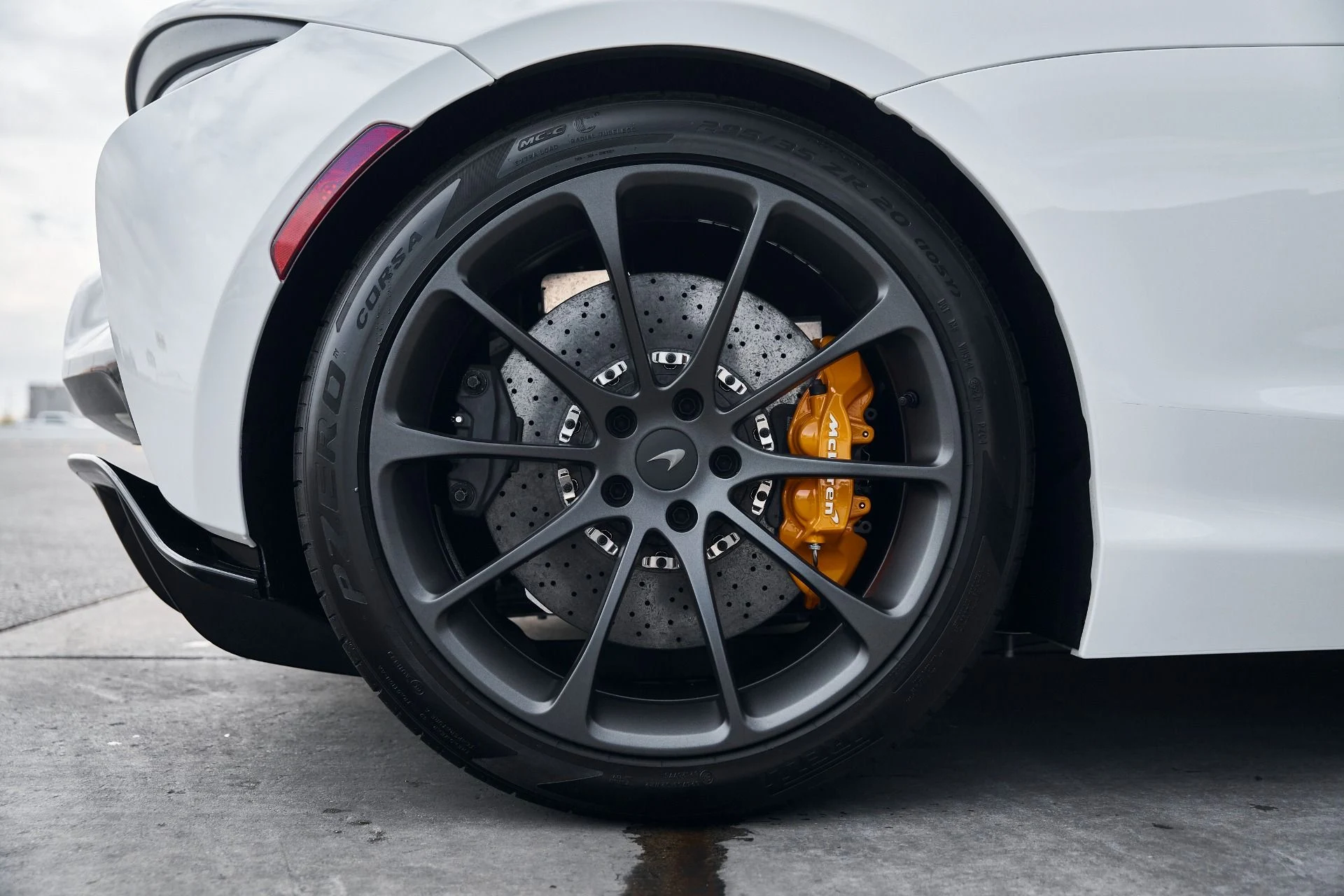 mph024_4219109901_Used_2025_Mc_Laren_Artura_1769221486_5effceb007