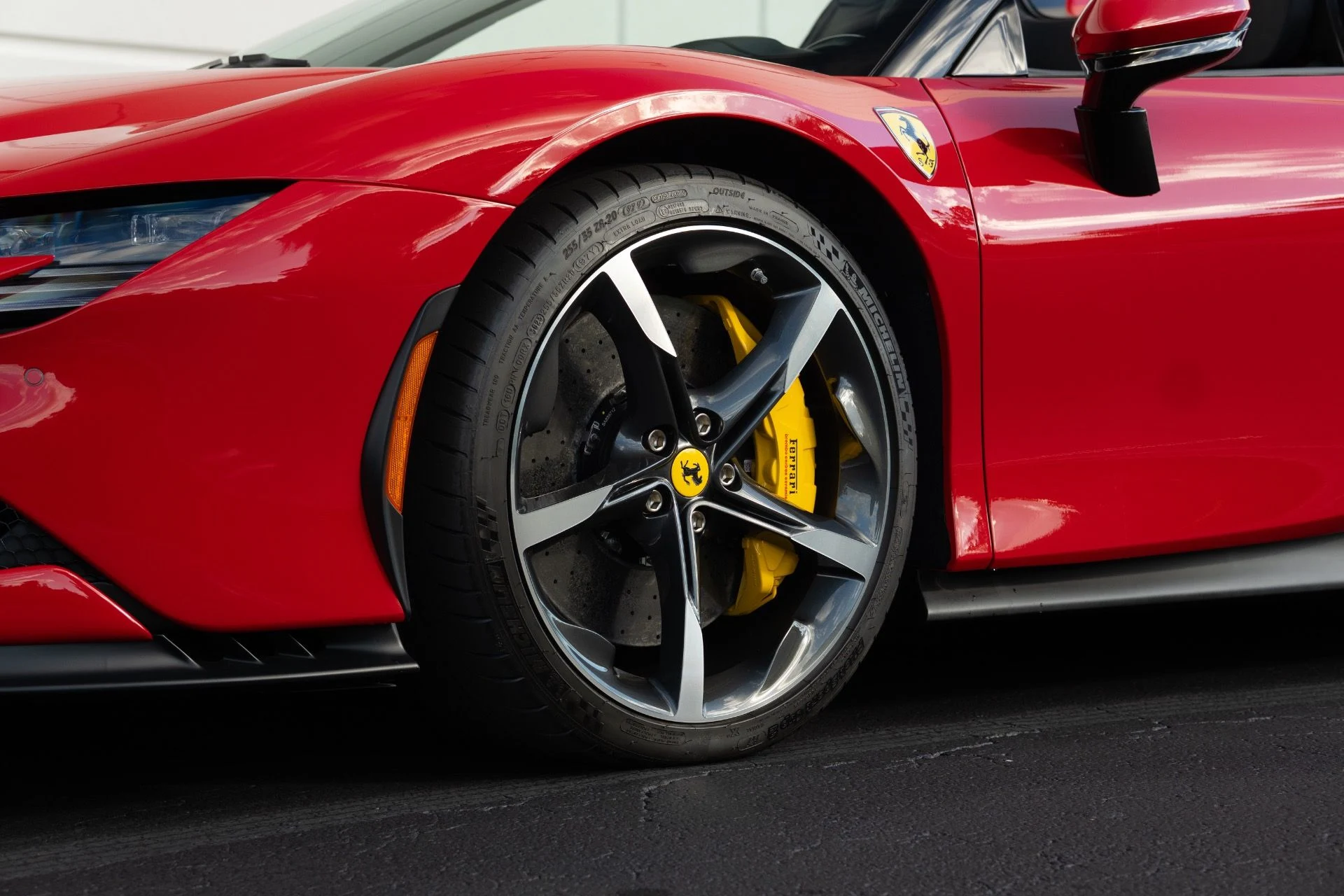 mph024_4222147726_Used_2024_Ferrari_SF_90_Spider_1759287826_ef36a2995a