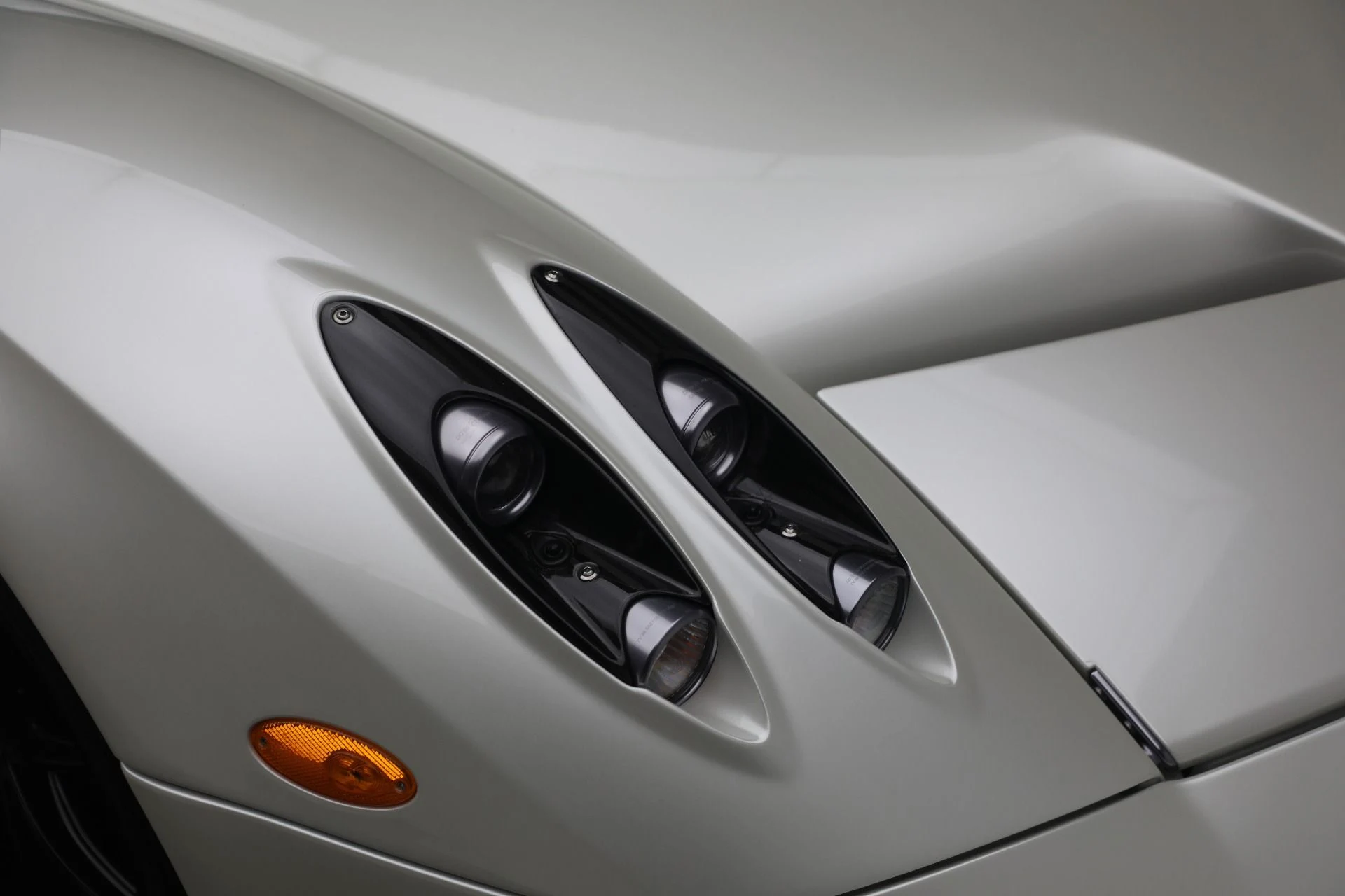 mph024_4229943388_Used_2014_Pagani_Huayra_Tempesta_1765914855_d4b07584b2
