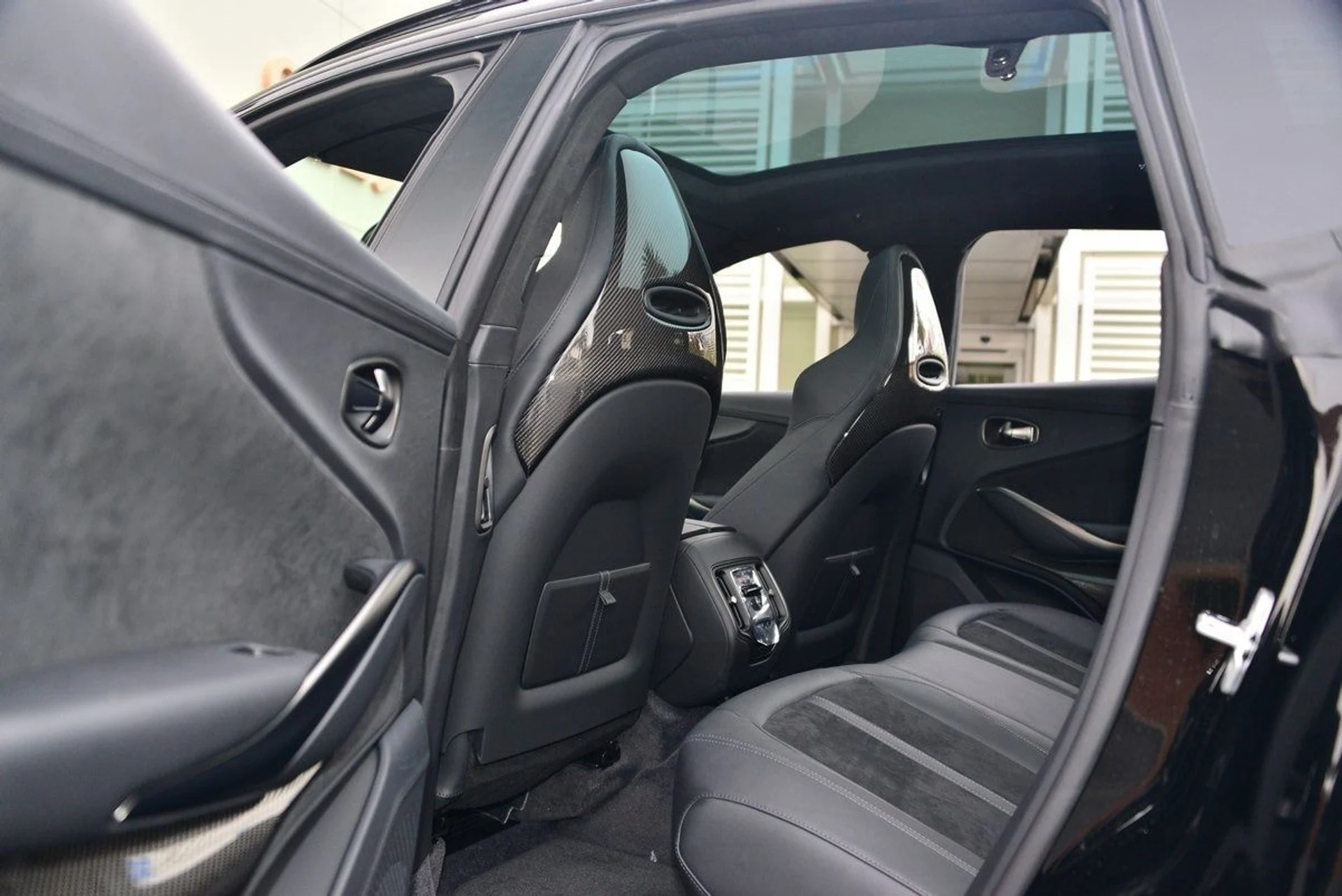 mph024_4231231784_3de63164cc7f7f4ab2f281770dbdf660x_fe61c24504