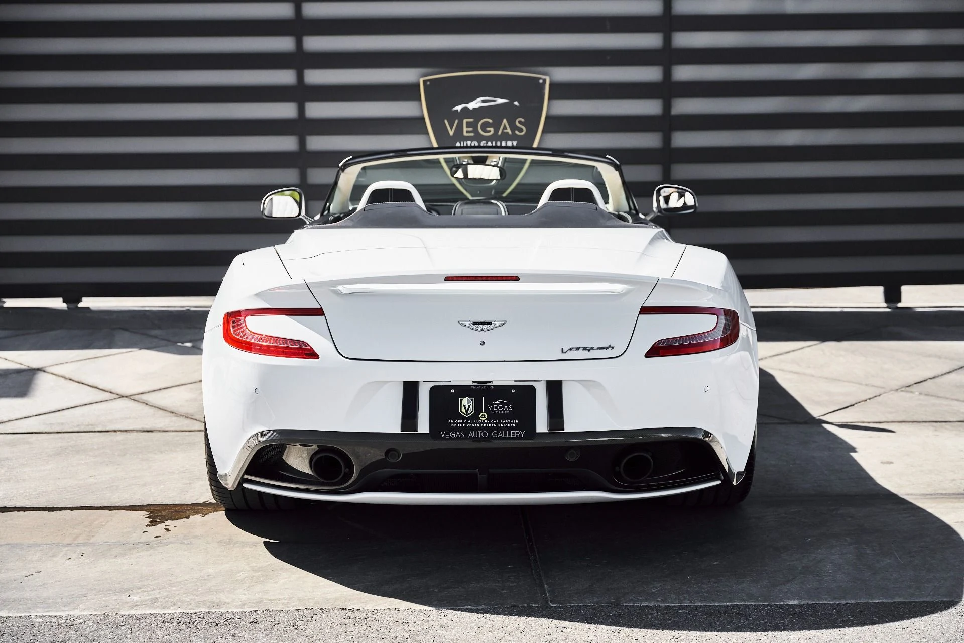 mph024_4234035187_Used_2017_Aston_Martin_Vanquish_Volante_1773797507_98fa77d306