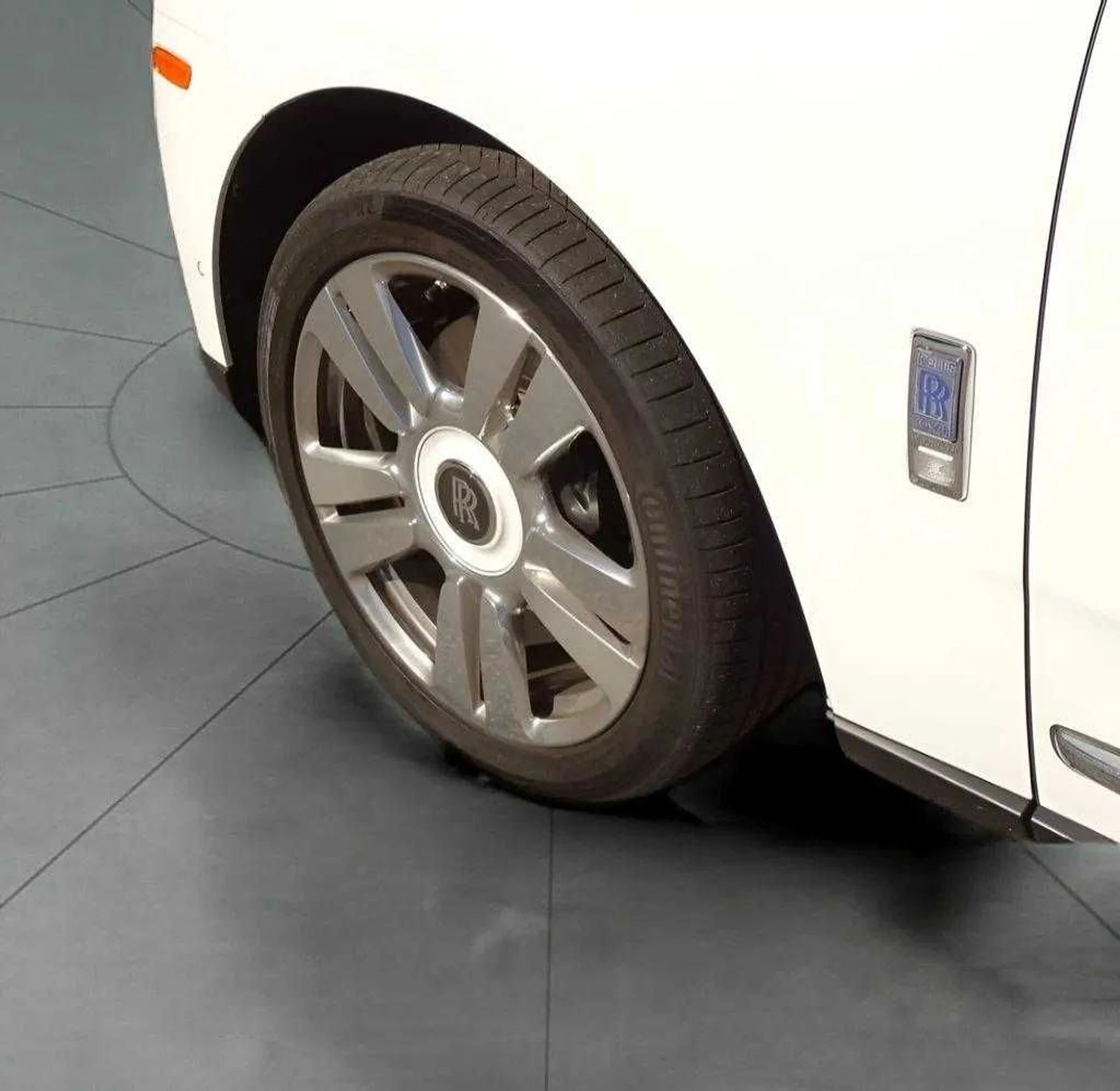 mph024_4235373566_e1c57e8c72e8c9845db01101614fc444x_24269a4d67