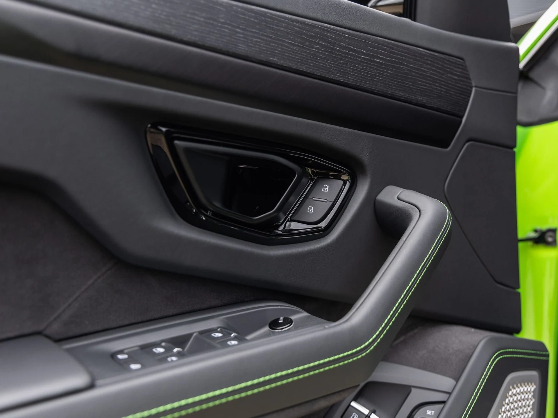 mph024_4245511392_25_e6836853e1