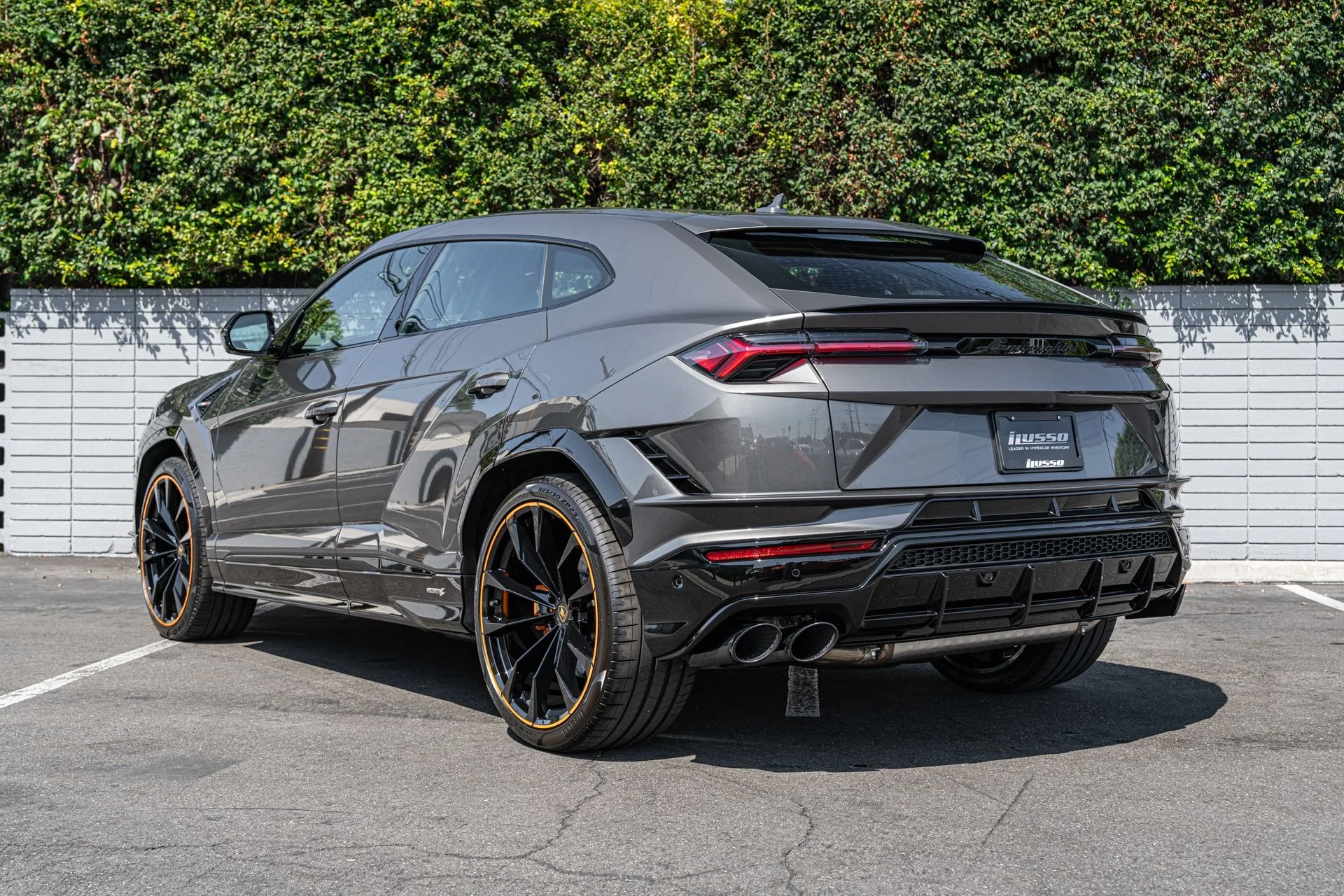 mph024_4249563435_Used_2024_Lamborghini_Urus_S_1755026180_fbc932ec8f