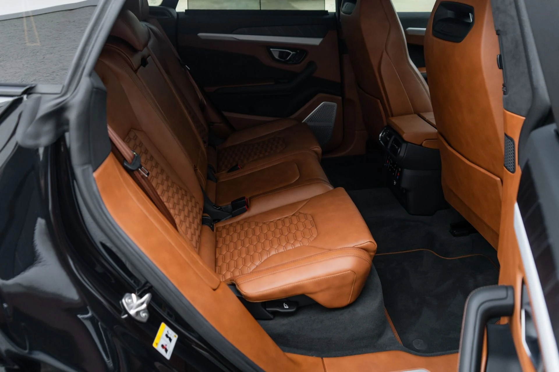 mph024_4250722603_Used_2022_Lamborghini_Urus_1777500470_c9cc9ff281